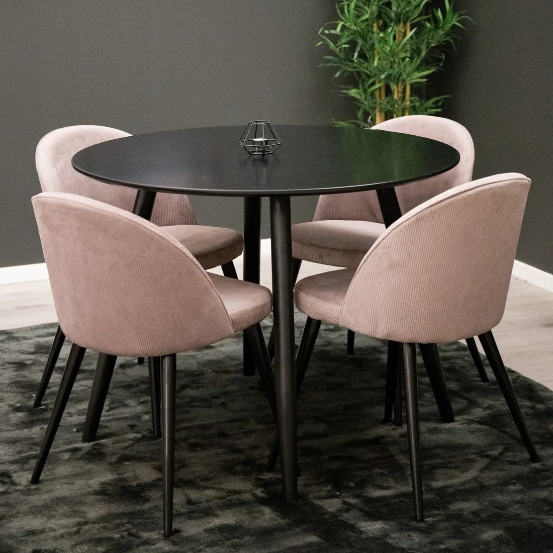 Spisegruppe Venture Home Plaza med 4stk Velvet Stoler