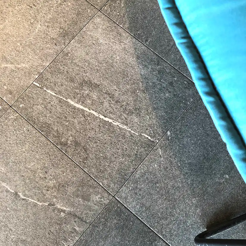 Fliser Lhådös Saga 20x20 cm Antrasitt