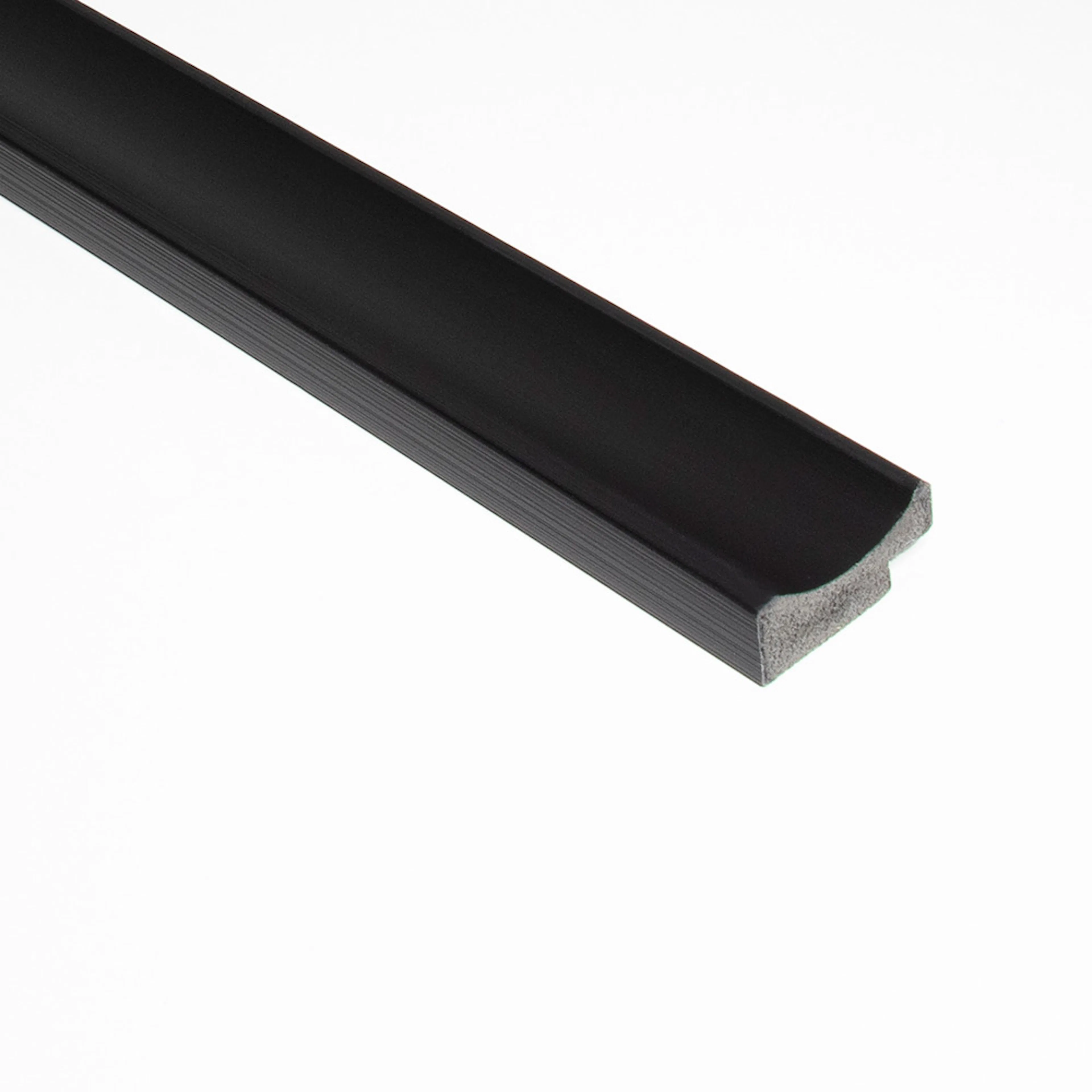 Onda Svart Avslut 3.2 cm höger Svart