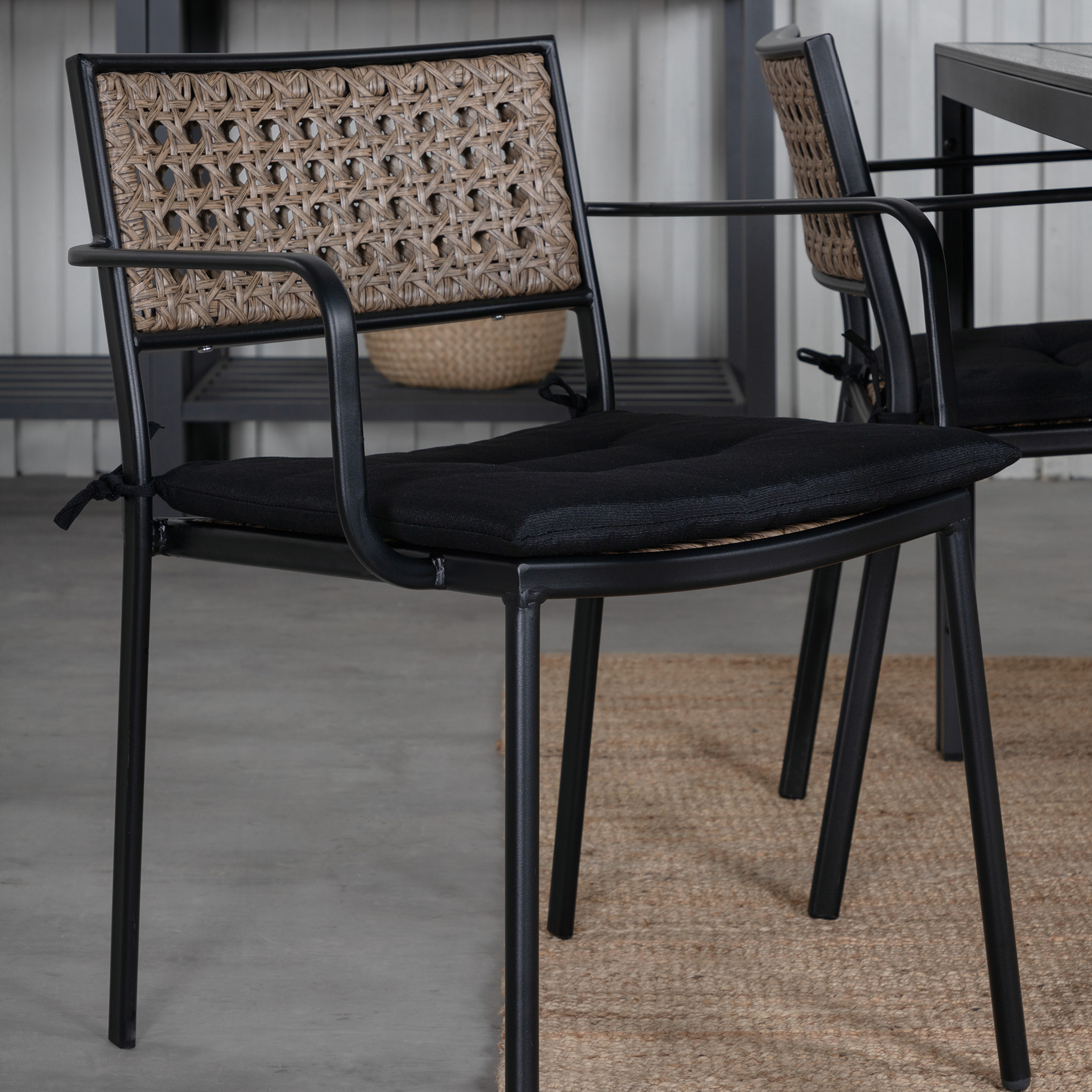 Spisegruppe Venture Home Bundy med 4 Poda Stoler