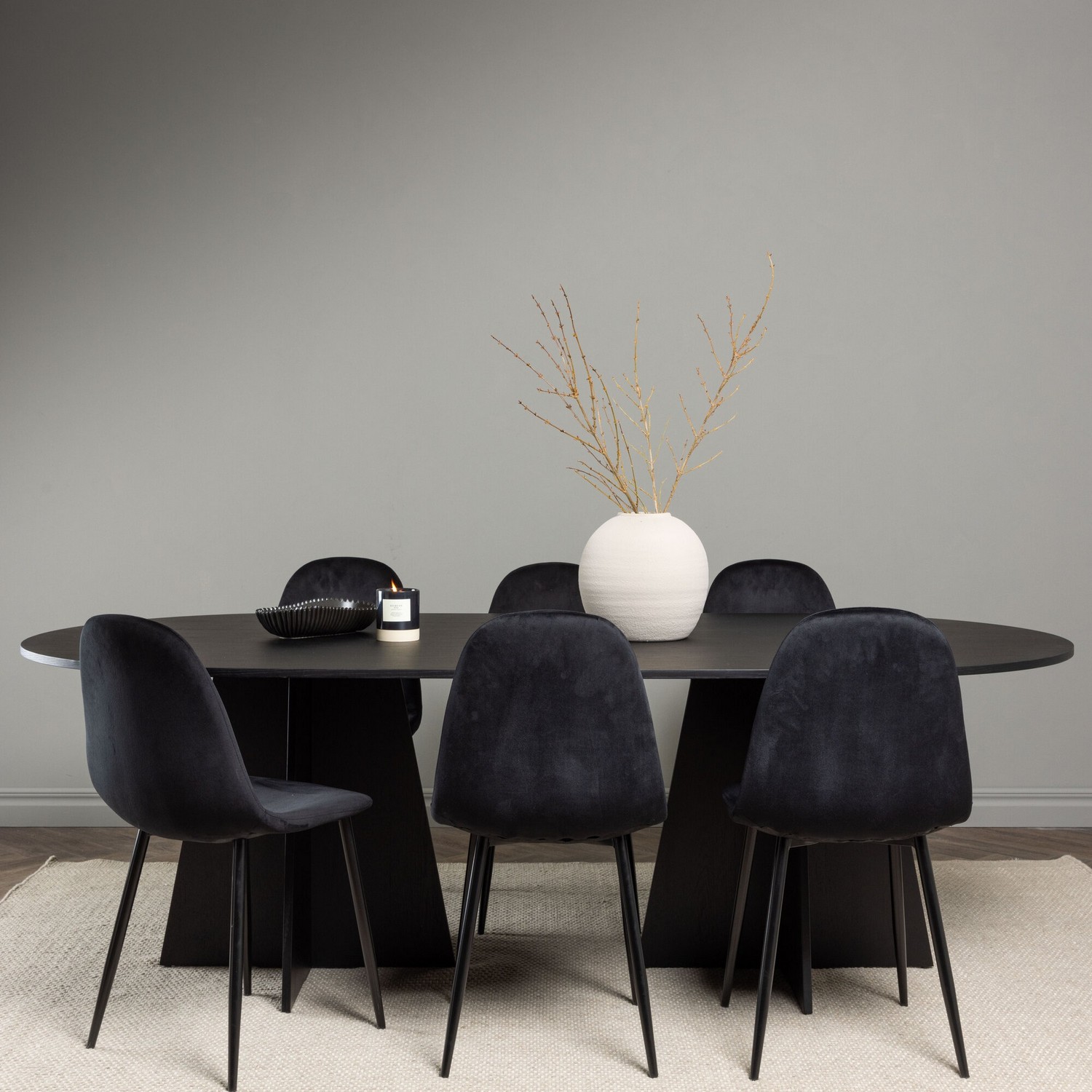 Spisegruppe Venture Home Bootcut Oval med 6 Polar Fløyel Stoler