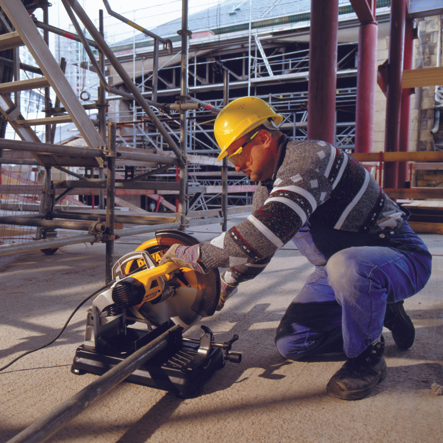 Metallkapsåg Dewalt DW872-QS 230 V