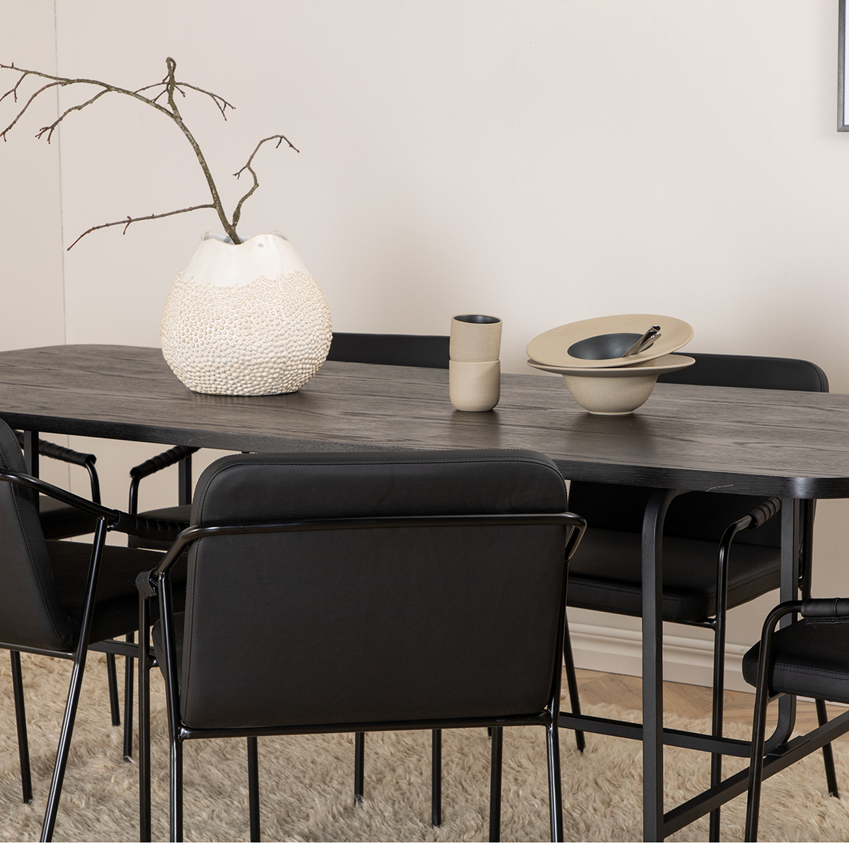 Spisegruppe Venture Home Chicago Spisebord og Tjärö Spisestol Sort