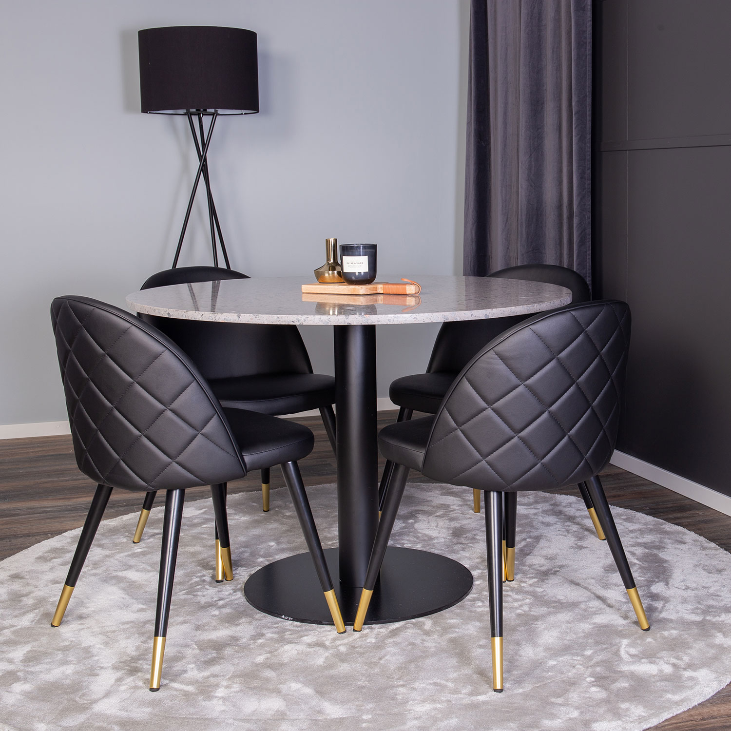 Spisegruppe Venture Home Razzia med 4 Velvet Stoler Skinn