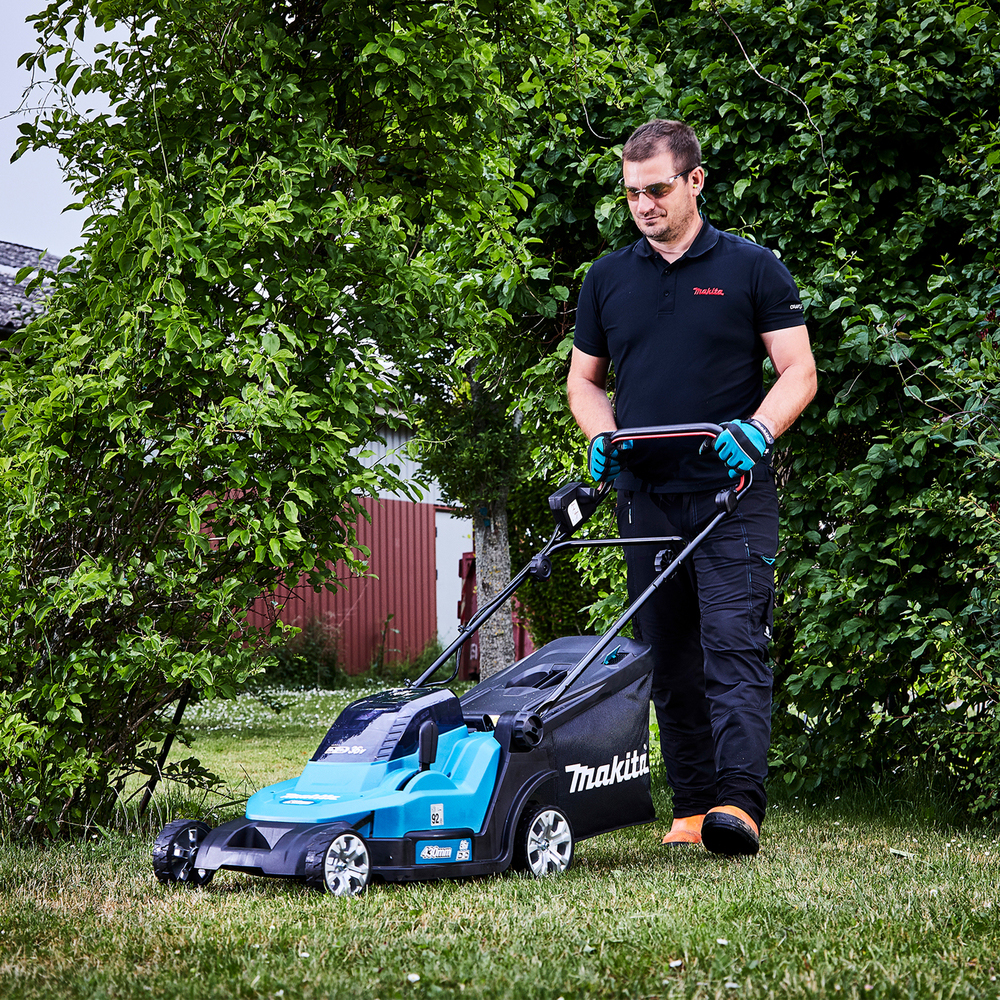 Gressklipper Makita DLM432CT2 36 V med 5 Ah Batteri og Lader