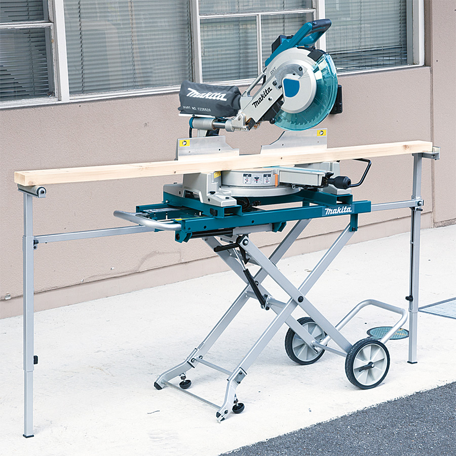 Sagbord Makita DEAWST05