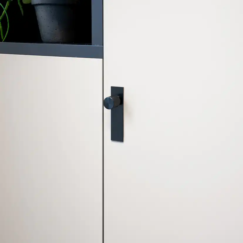 Knott Beslag Design Arpa med Bakplate Ø22 mm