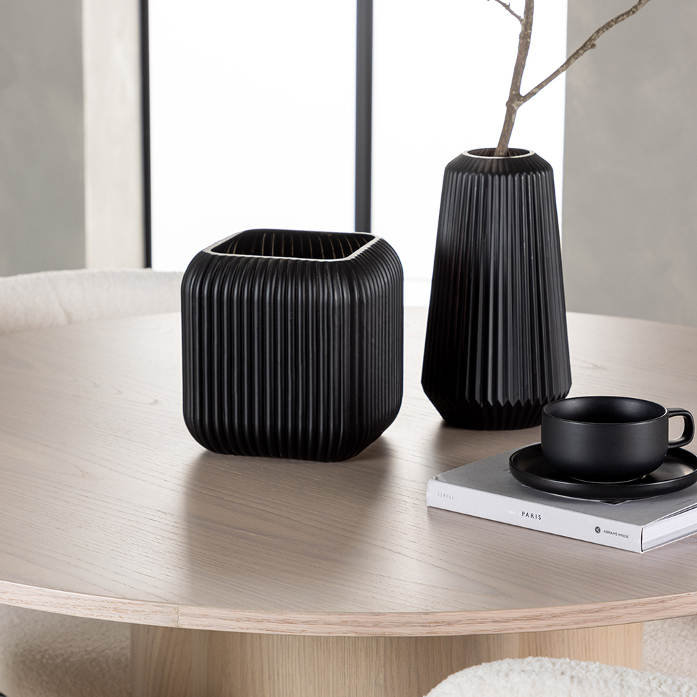 Spisegruppe Venture Home Olivia Ø110 cm med 4 stk Edina Stoler