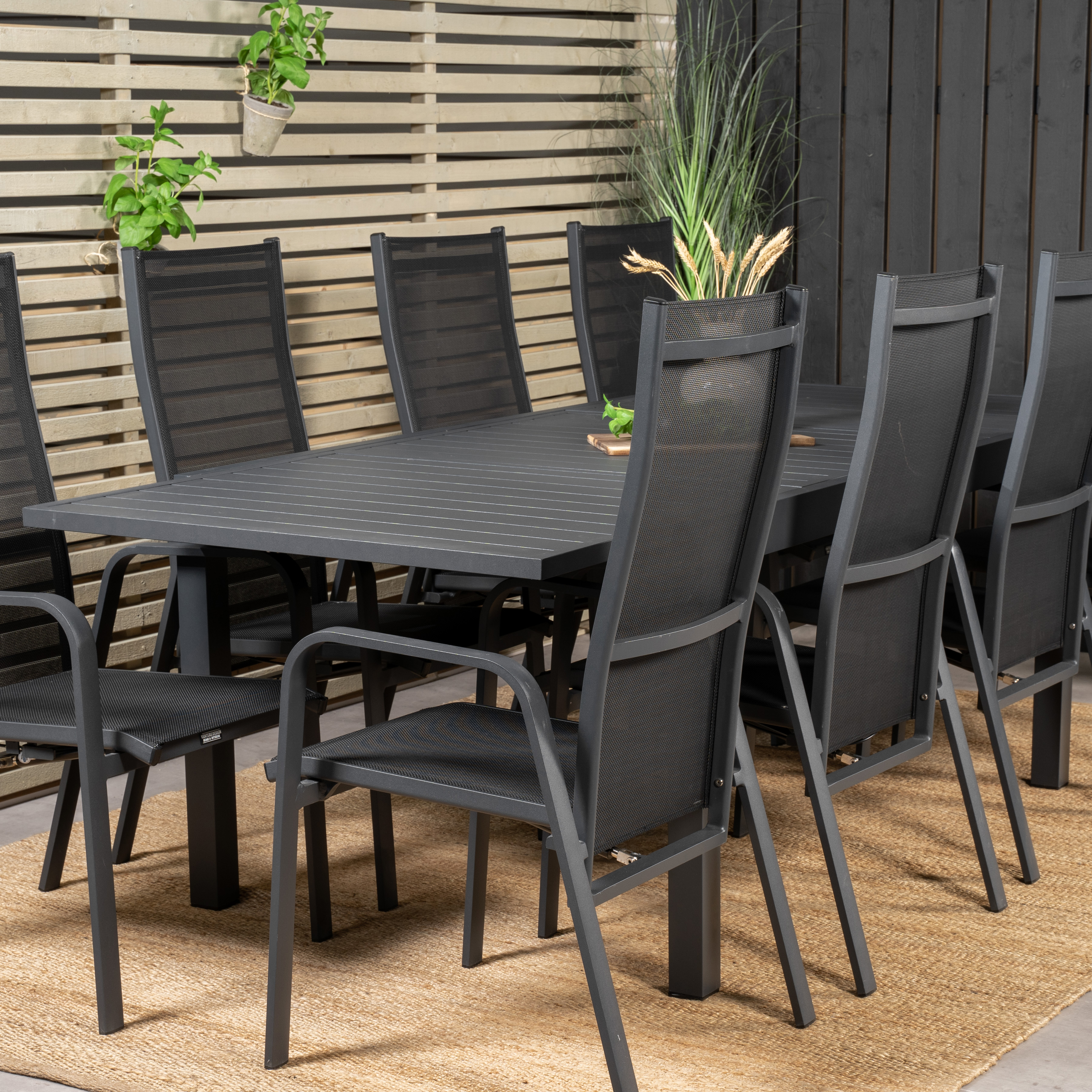 Spisegruppe Venture Home Madrid 160/240 med 8 Copacabana Stoler