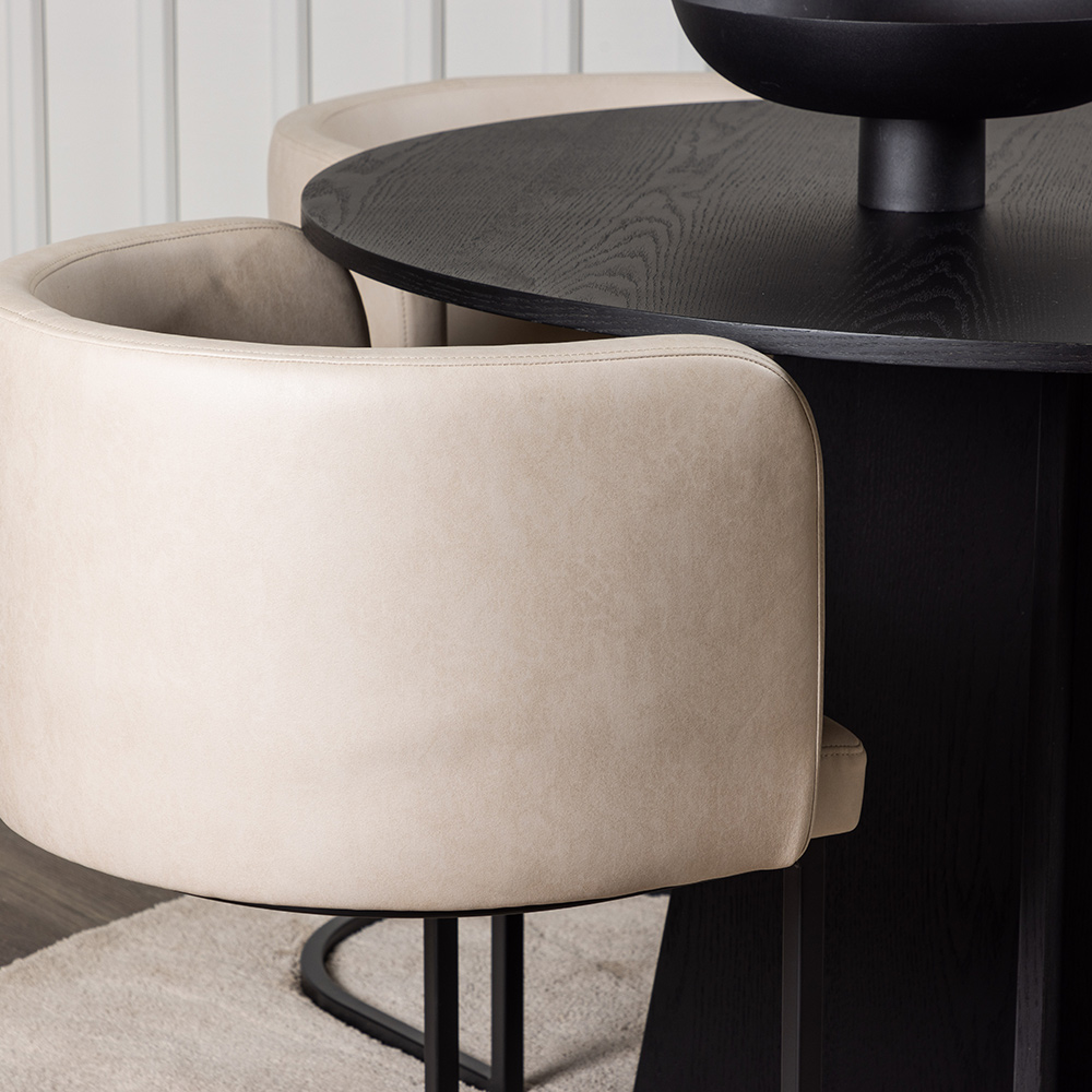 Spisegruppe Venture Home Bootcut Ø110 cm med 4 Simrishamn Stoler
