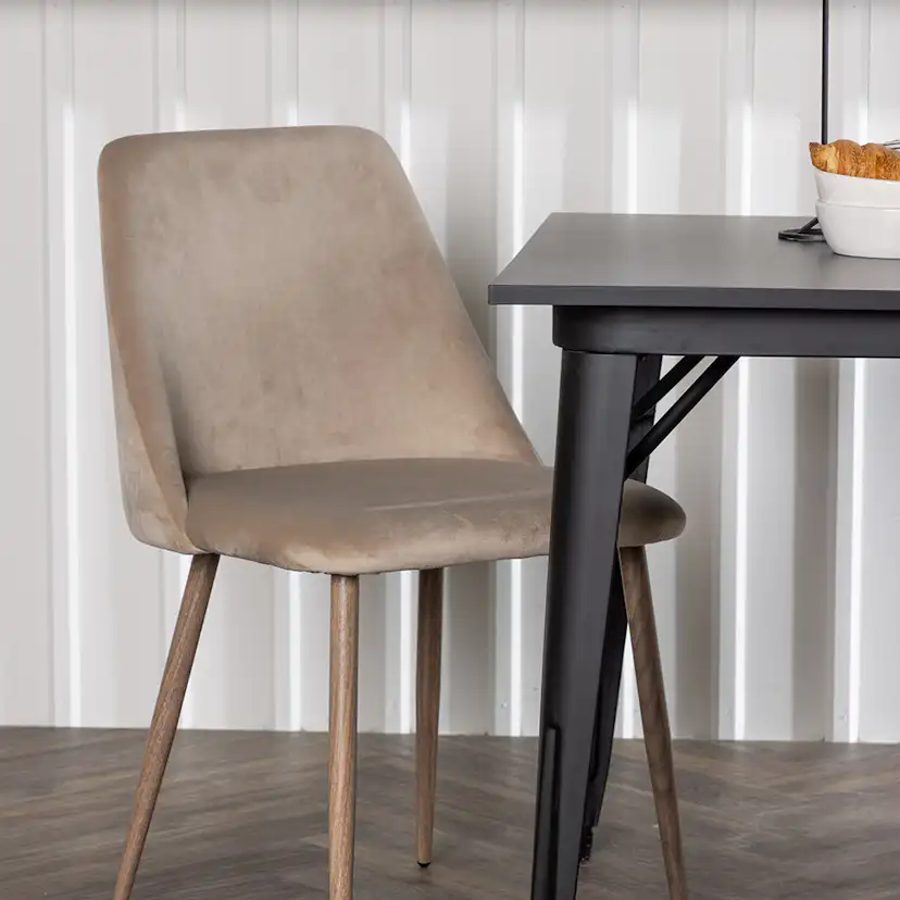 Spisegruppe Venture Home Tempe med 2 stk Night Stoler