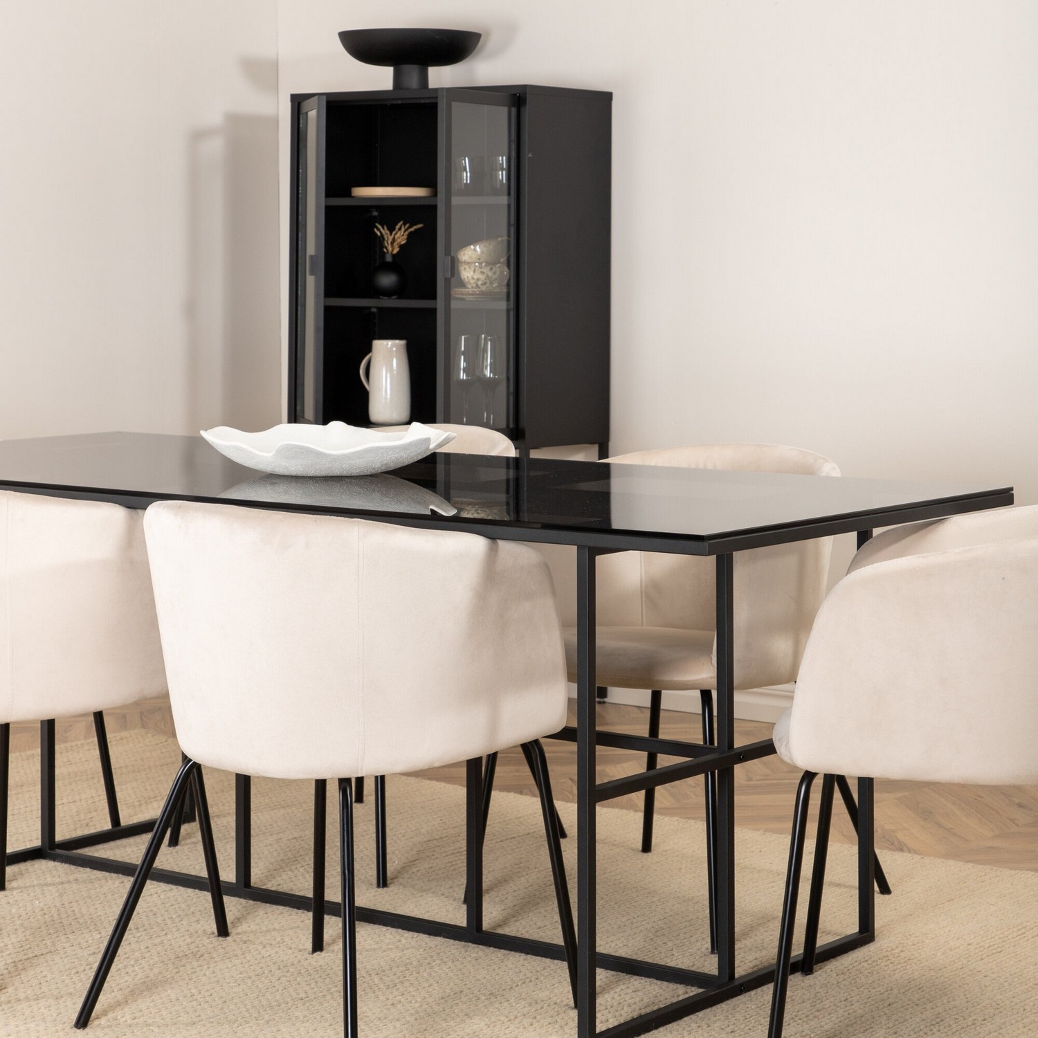 Spisegruppe Venture Home Lund med 6 Bergen Stoler