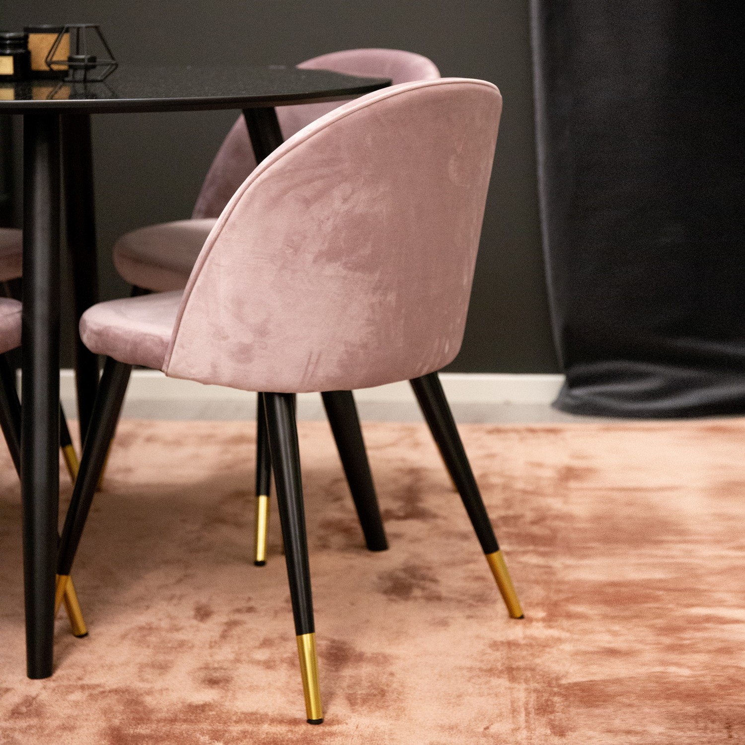 Spisegruppe Venture Home Plaza med 4stk Velvet Stoler