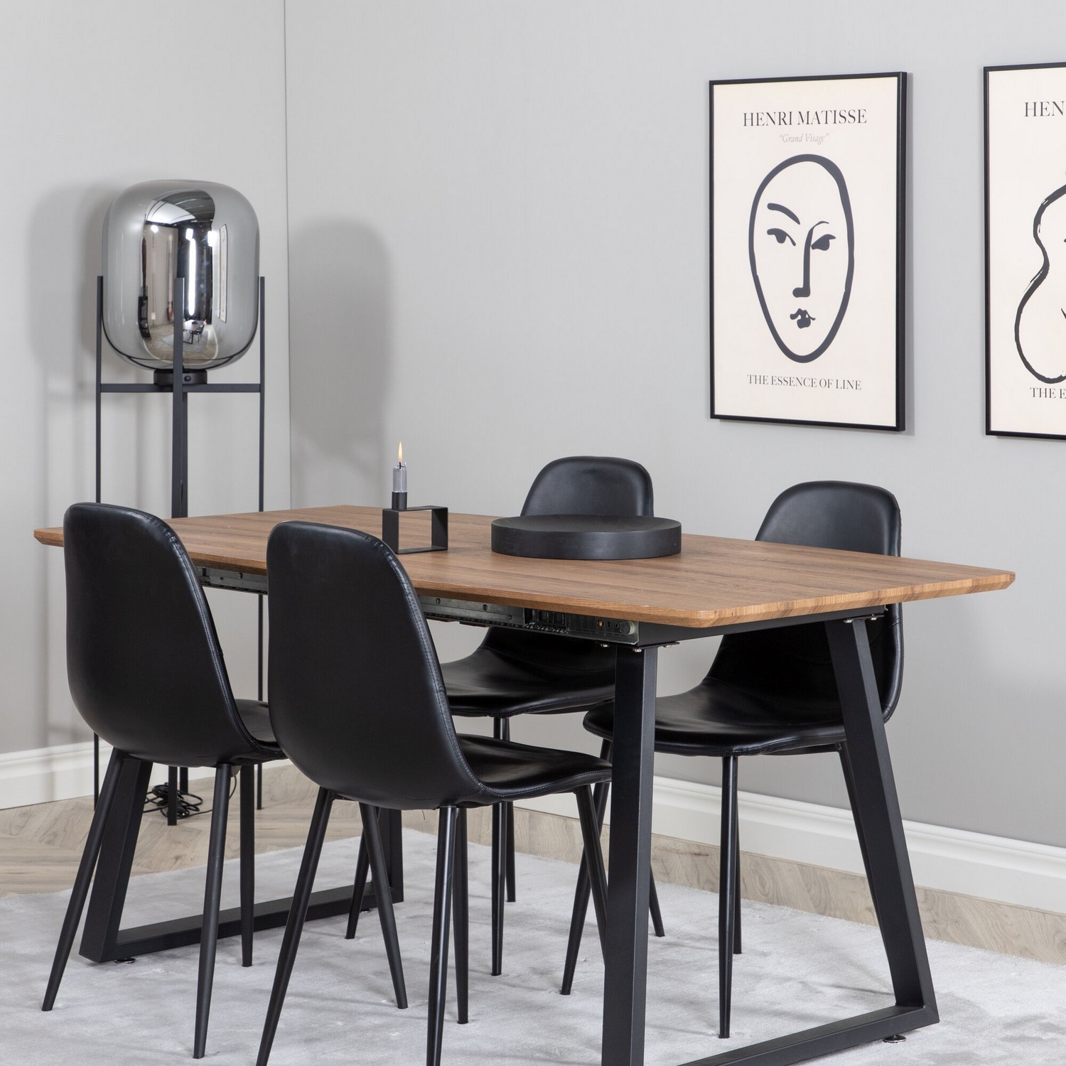 Spisegruppe Venture Home Ina med 4 Pobbie Stoler Kunstlær Sort