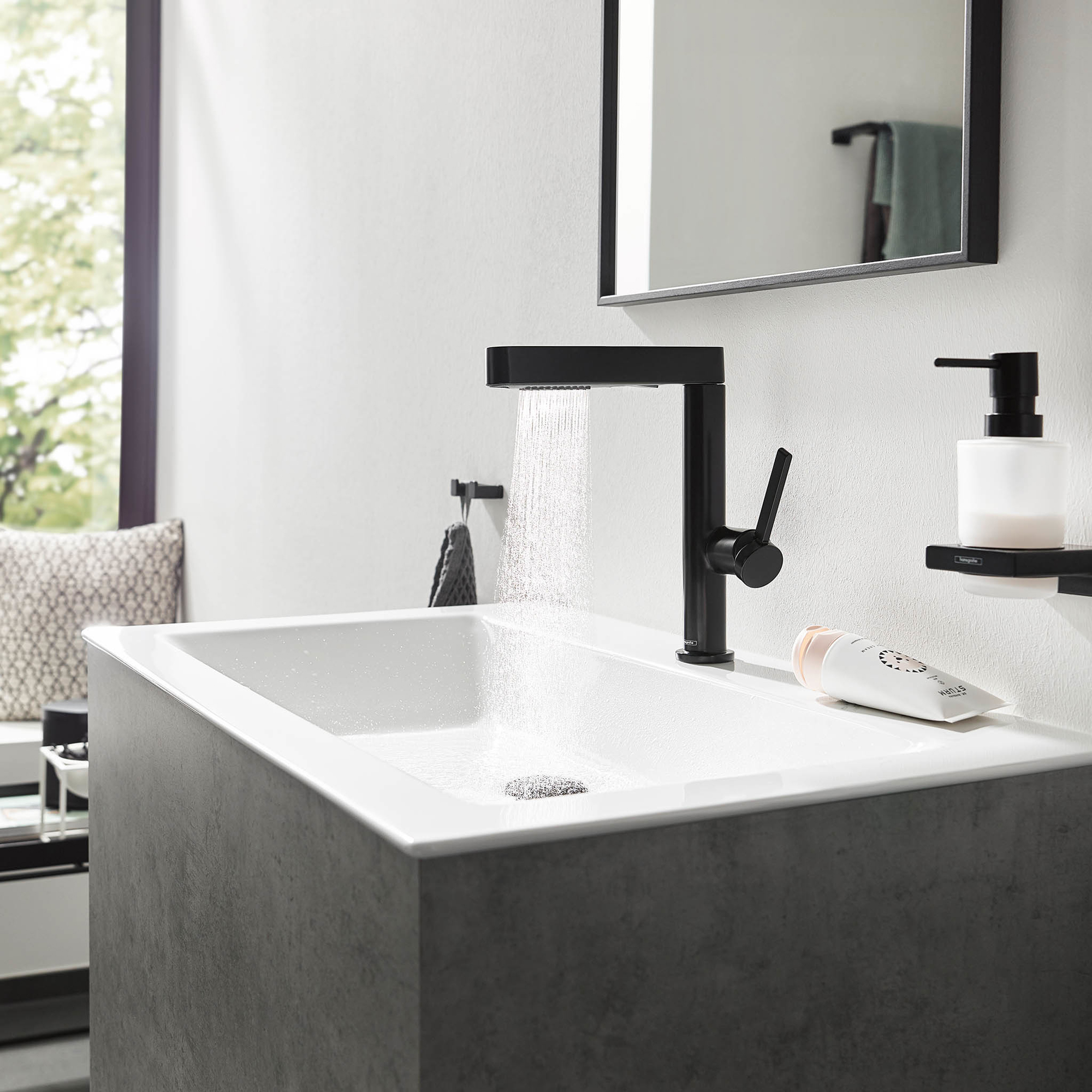 Servantbatteri Hansgrohe Finoris 230 med Uttrekkbar Hånddusj 2jet