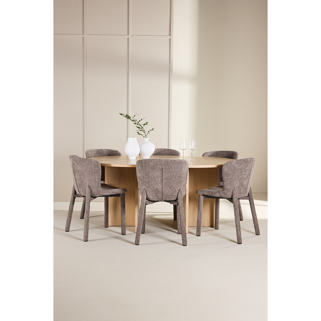 Spisegruppe Venture Home Strada Ø120 cm med 6st Astoria Spisestoler