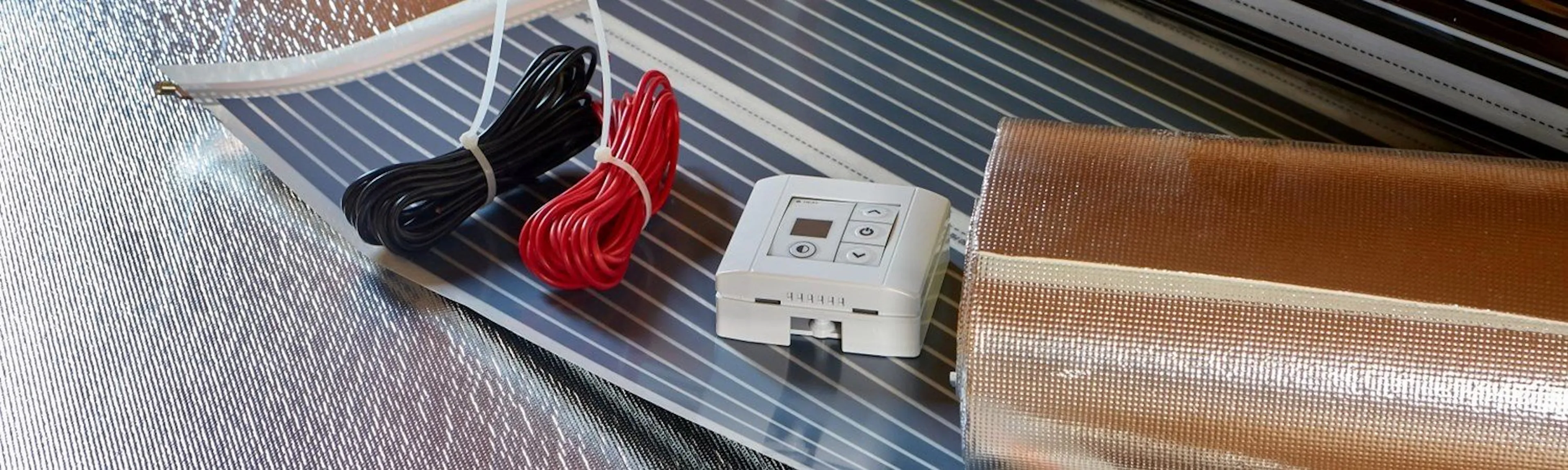 Velge gulvvarme i badrom – elektrisk eller vannbåren, regler og kostnad