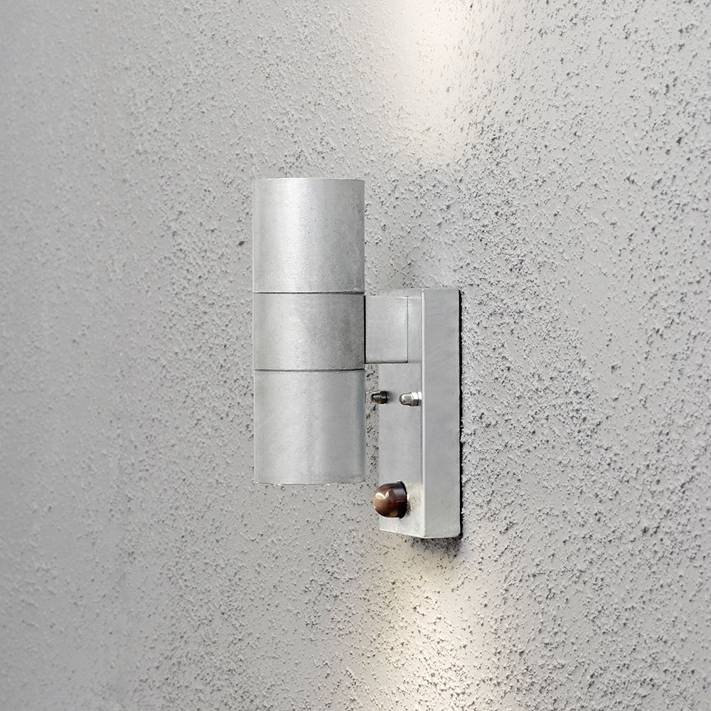 Vegglampe Gnosjö Konstsmide Modena Opp/ned GU10 Bevegelsessensor