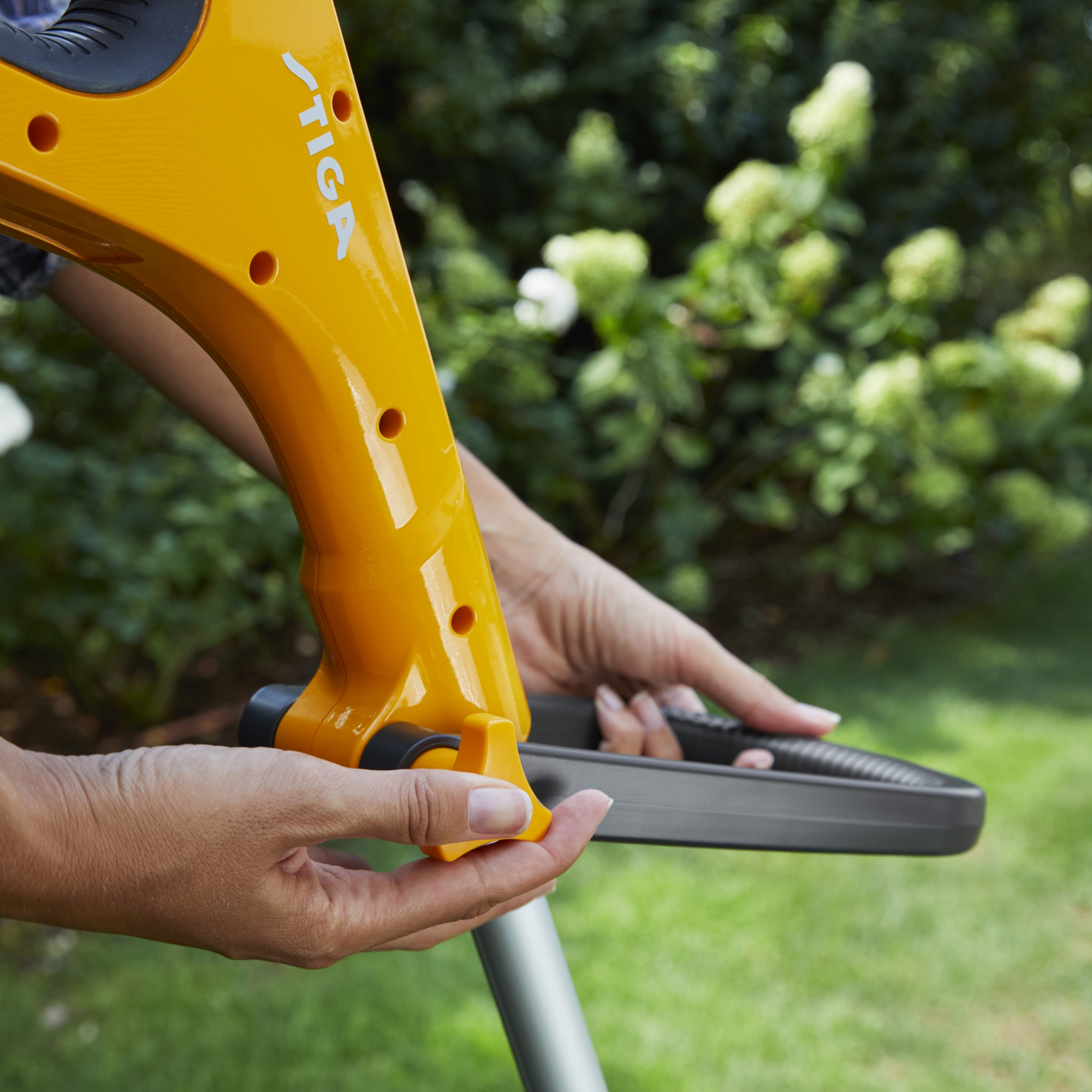 Gresstrimmer Stiga GT 100e med Batteri og Lader