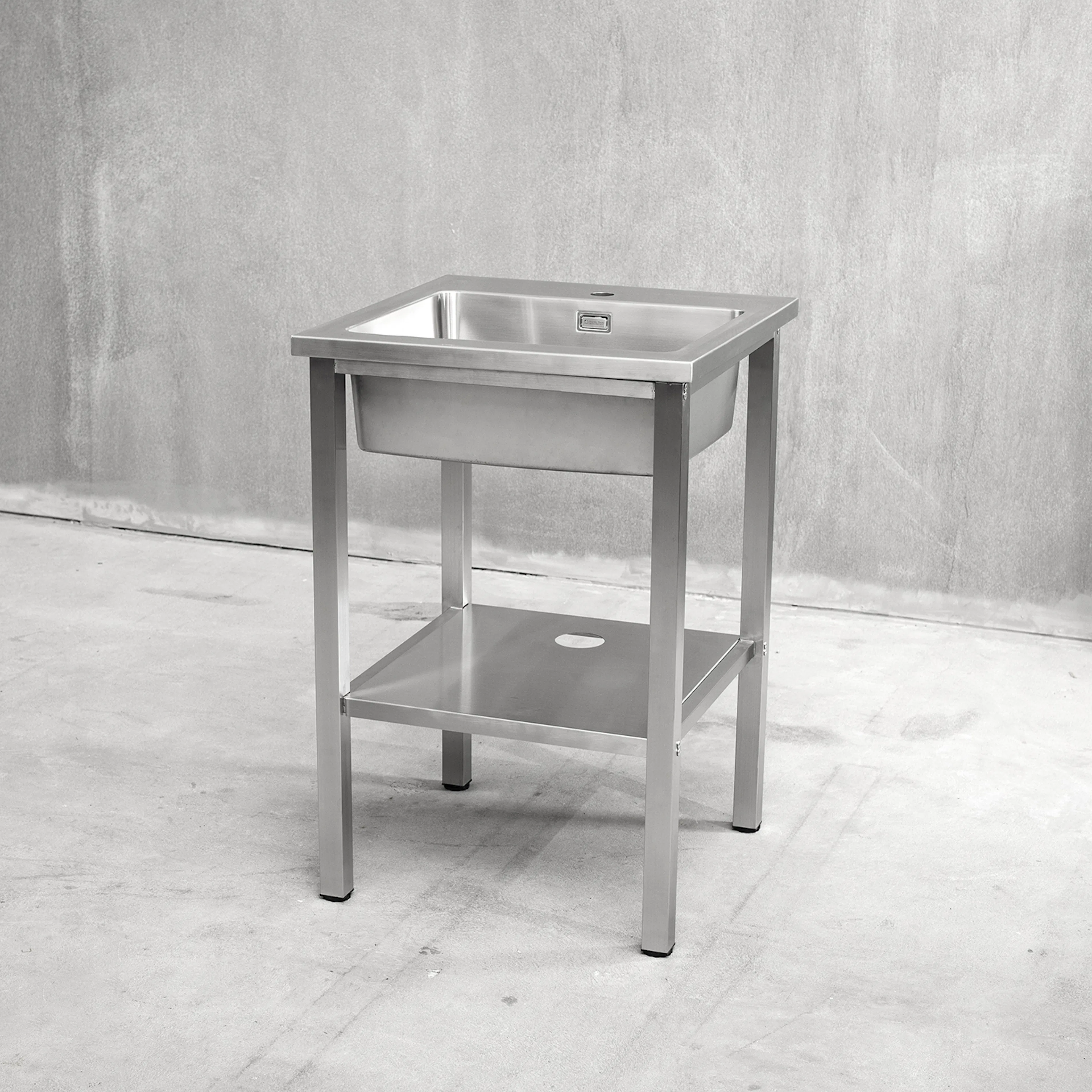 Benkestativ Vilan Stainless Variant Stativ og Underhylle med Hull