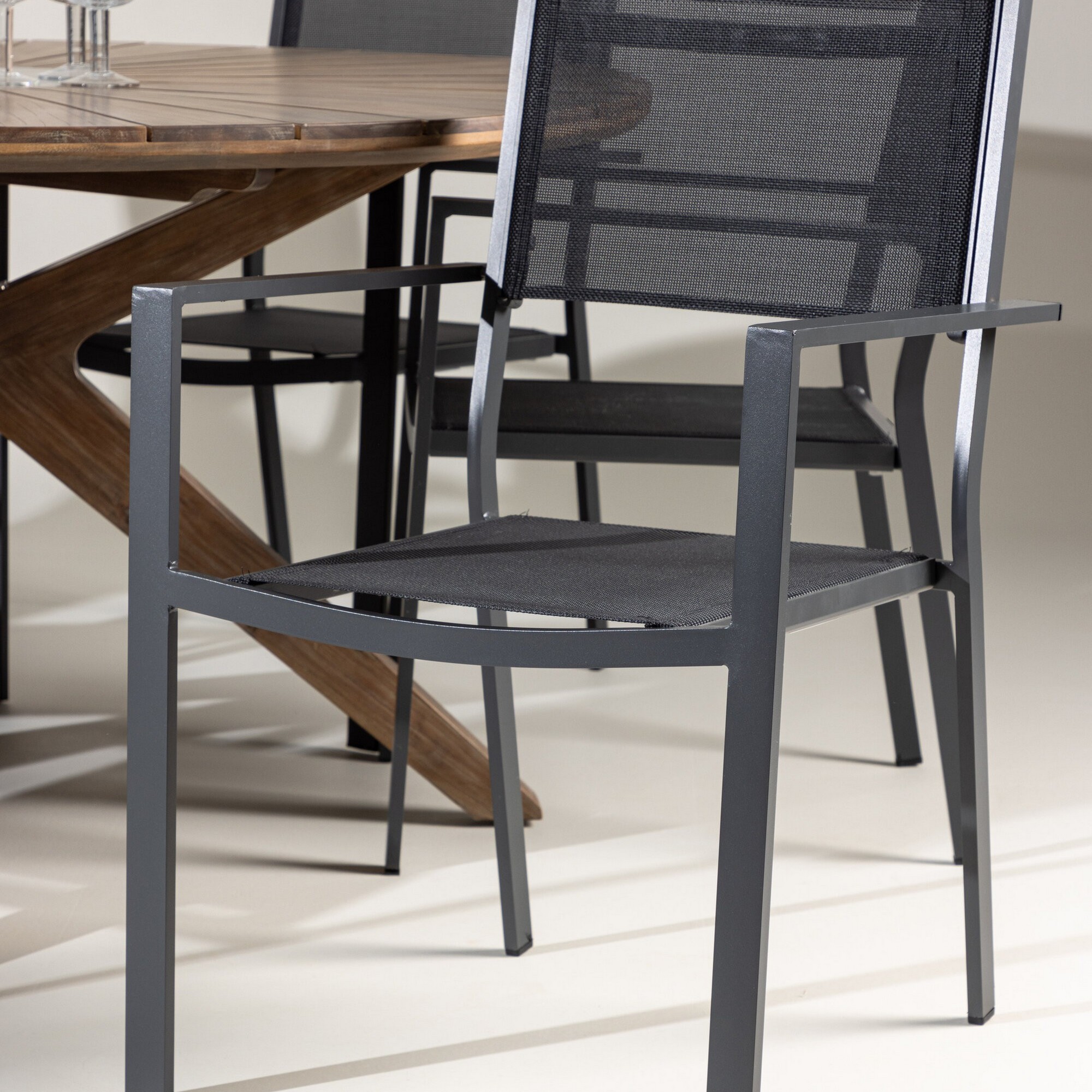 Hagegruppe Venture Home Rosario med 6 Copacabana Stoler