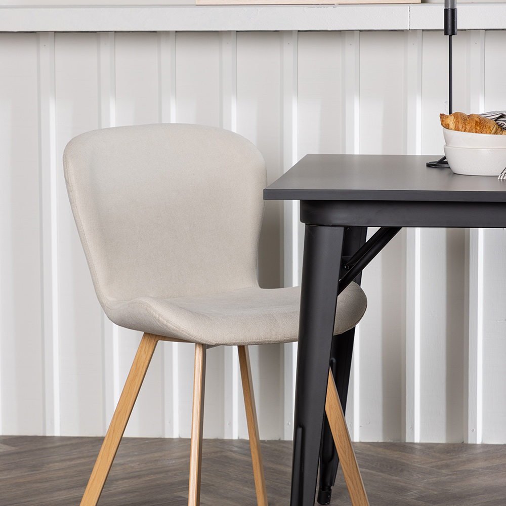 Spisegruppe Venture Home Tempe med 2 stk Lilja Stoler