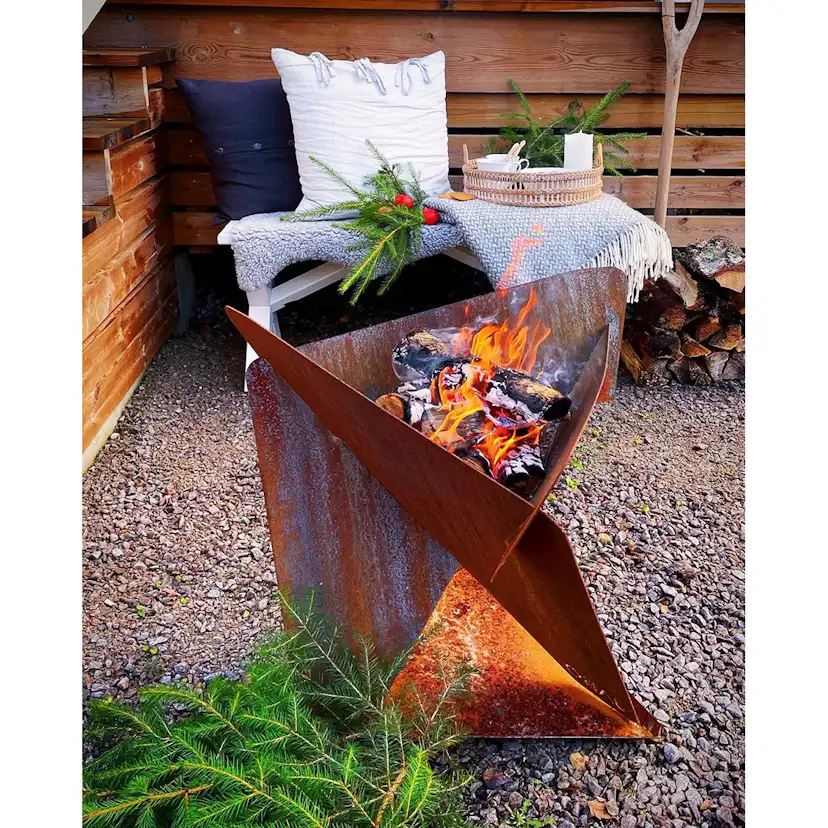 Bålpanne Jabo Triangel Inkl Fat Corten 64x64x54 cm