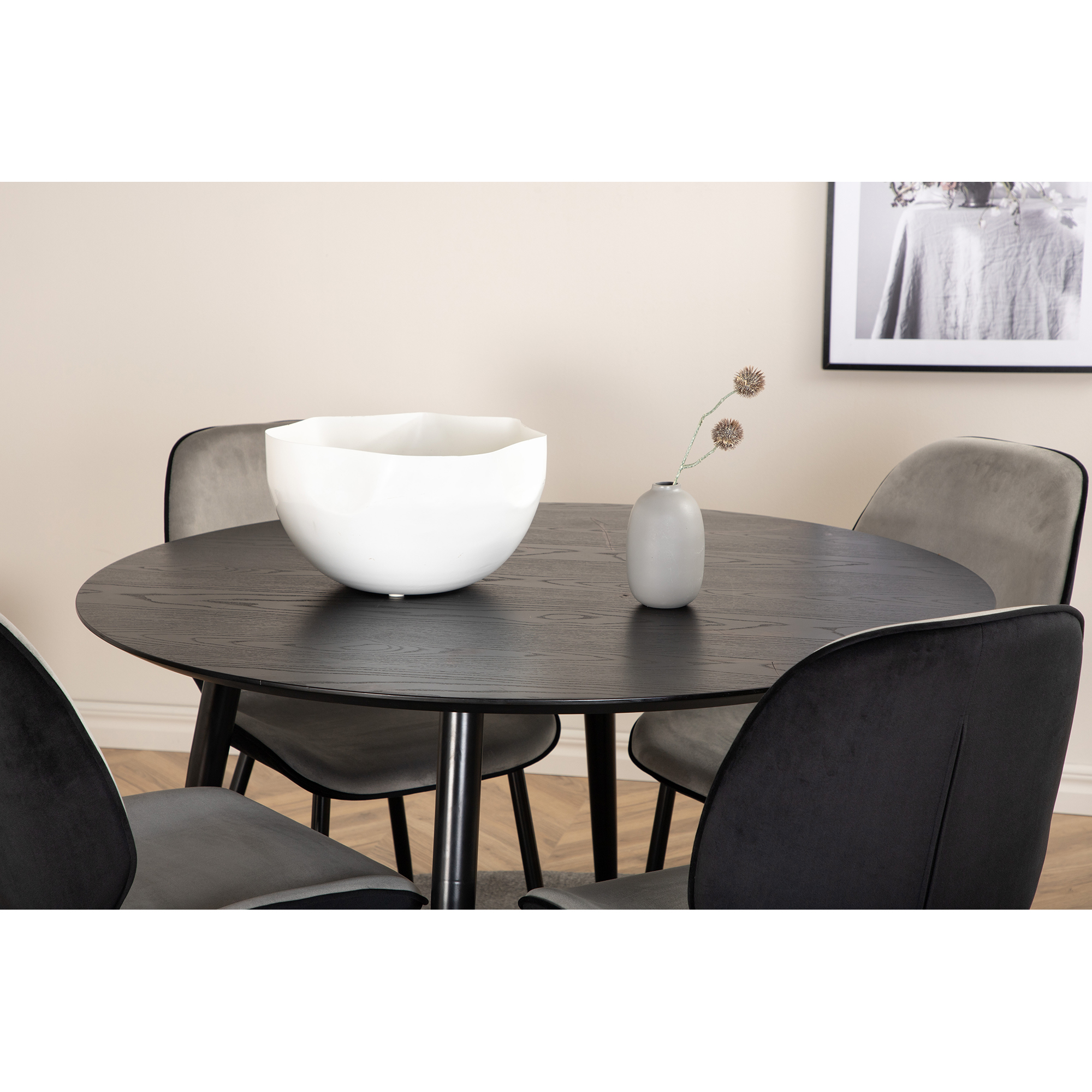 Spisegruppe Venture Home Dipp Ø115 cm med 4 Emma Stoler