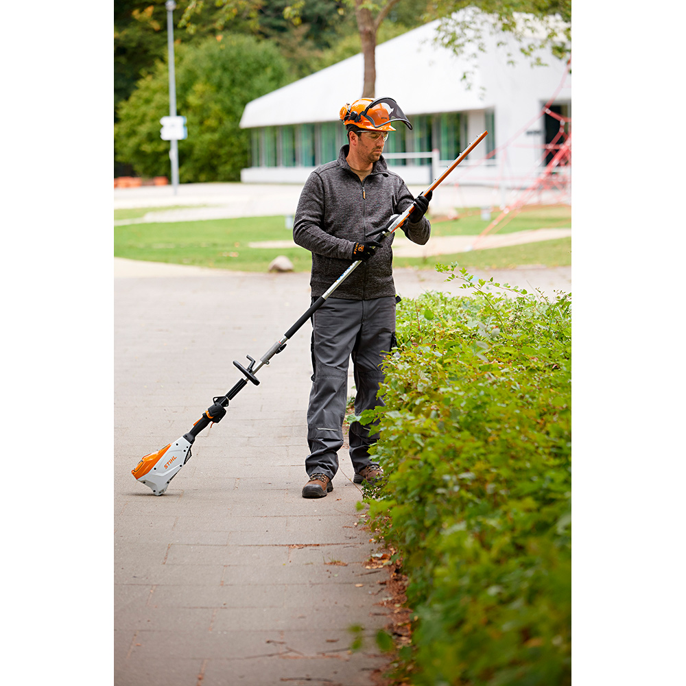 Kombimaskin STIHL KMA 135 R uten Batteri & Lader