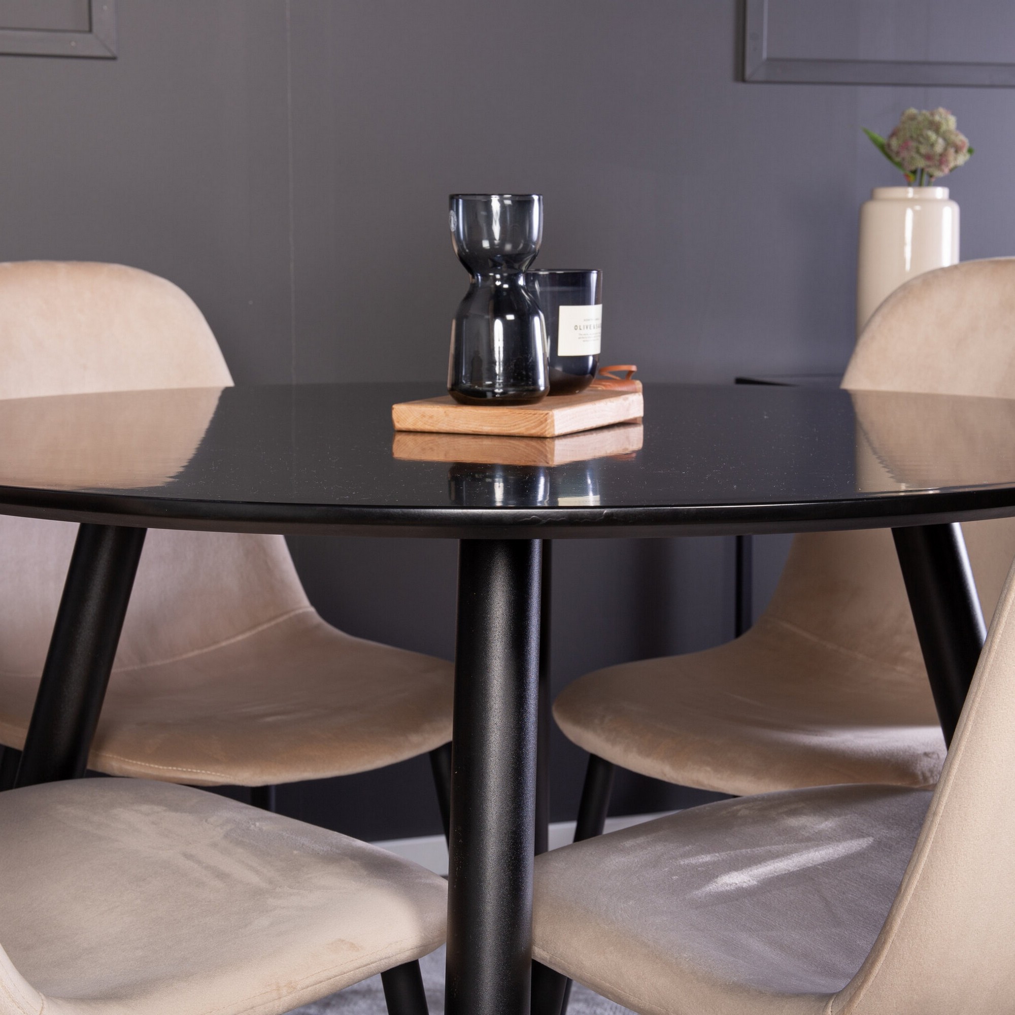 Spisegruppe Venture Home Plaza med 4stk Polar Stoler