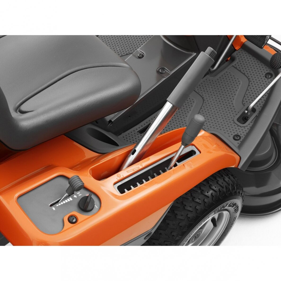 Traktorklipper Husqvarna R 320X AWD gressklipper ekskl. Klippeaggregat