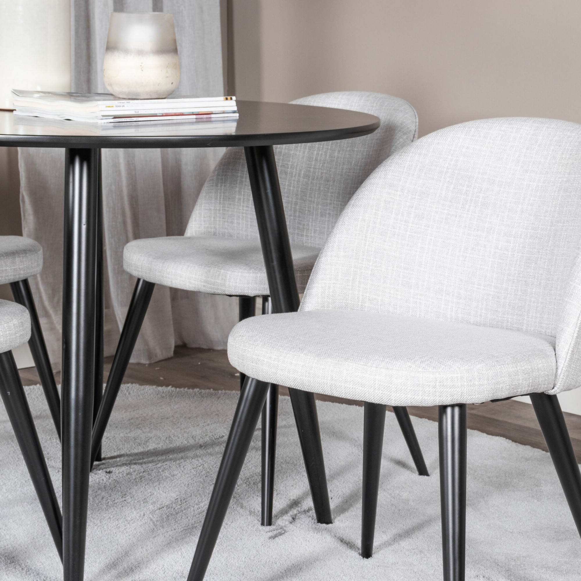 Spisegruppe Venture Home Plaza med 4stk Velvet Stoler