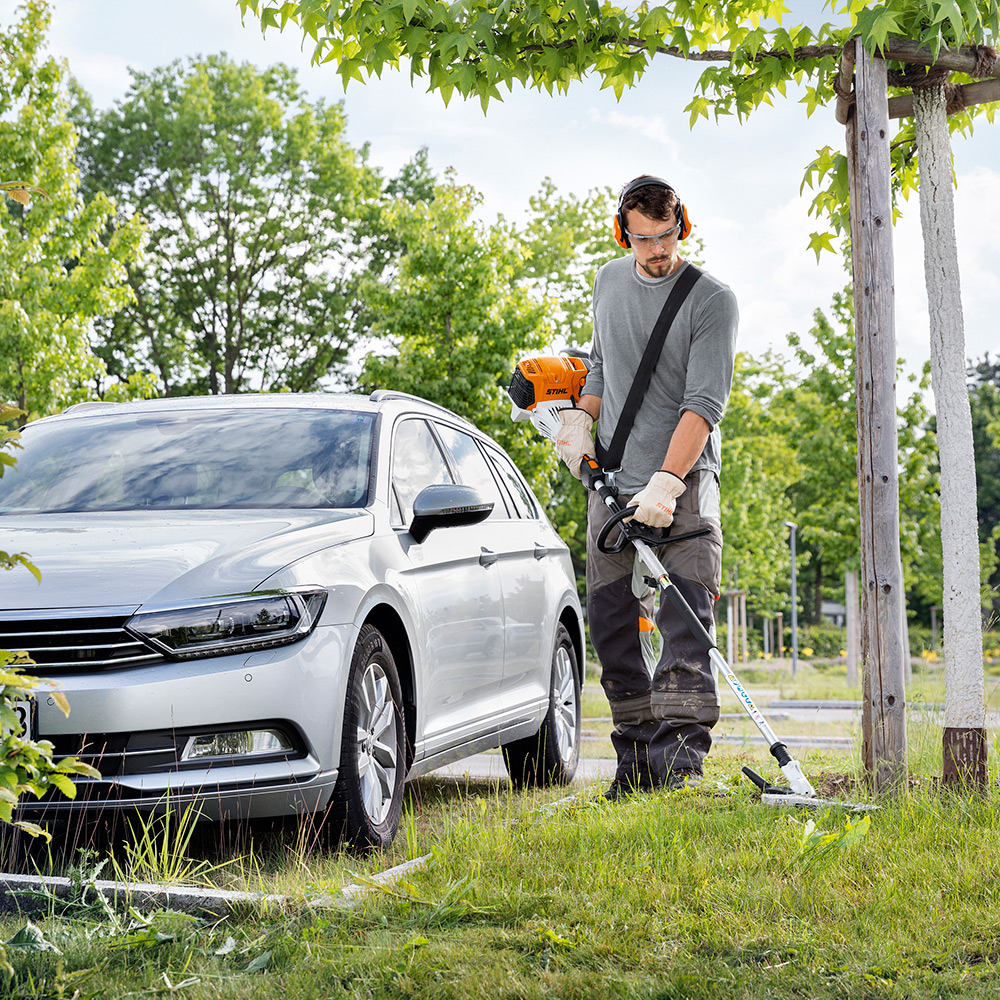 Kombinasjonsmaskin STIHL KM 131 R