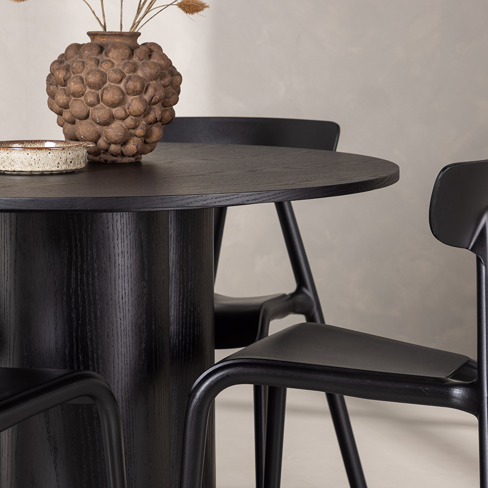Spisegruppe Venture Home Olivia Ø 110 cm med 4 Ursholmen Stoler