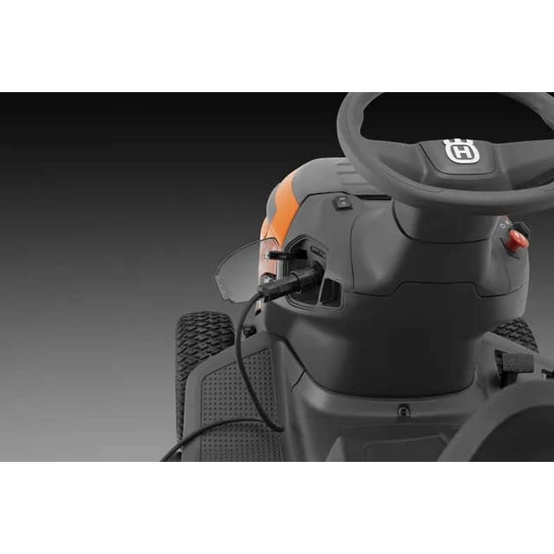 Hagetraktor Husqvarna TC 100i Batteridrevet med Oppsamler