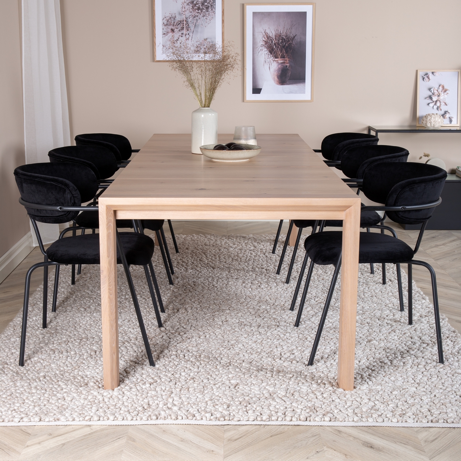 Spisegruppe Venture Home Shy med 6 Aris Spisestoler