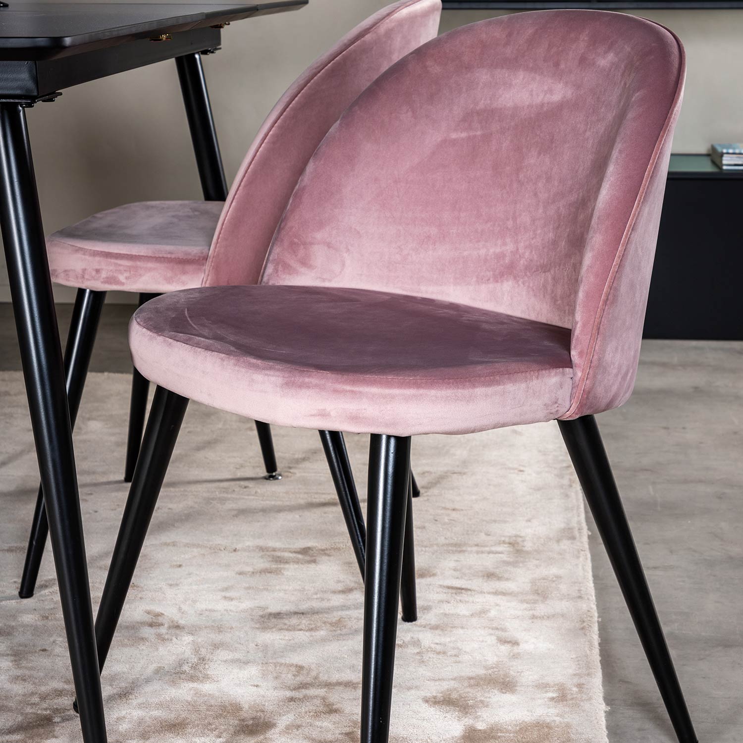Spisegruppe Venture Home Silvia med Innleggsplate og 4 Valentina Stoler
