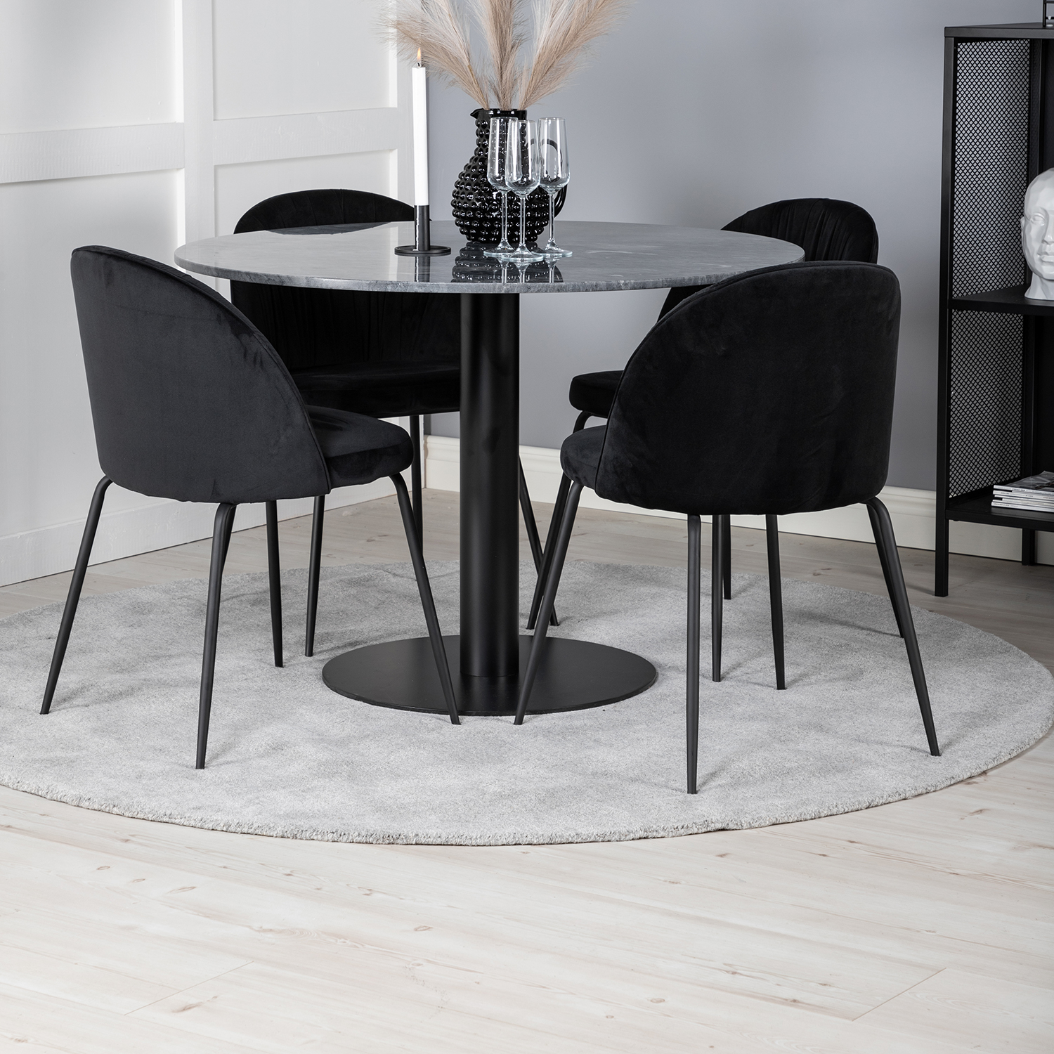 Spisegruppe Venture Home Estelle med 4 Wrigley Stoler Fløyel