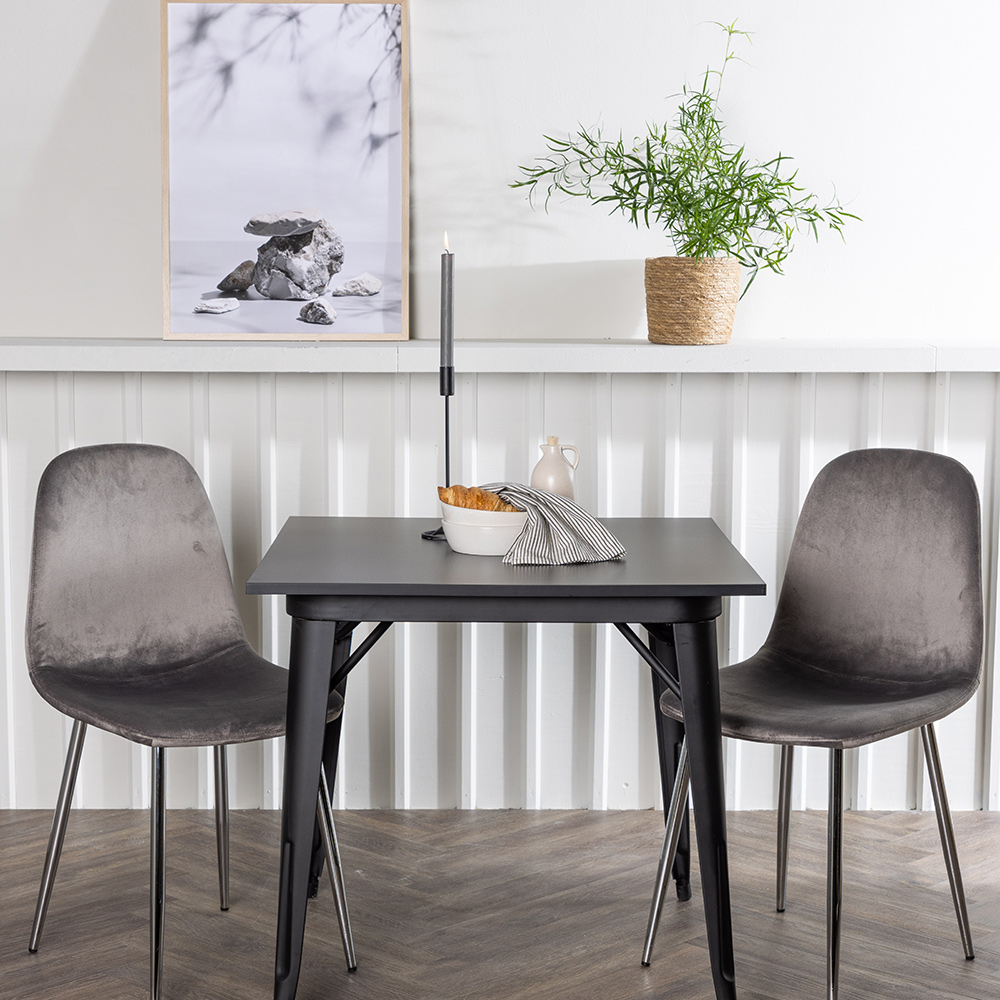 Spisegruppe Venture Home Tempe med 2 stk Eva Stoler