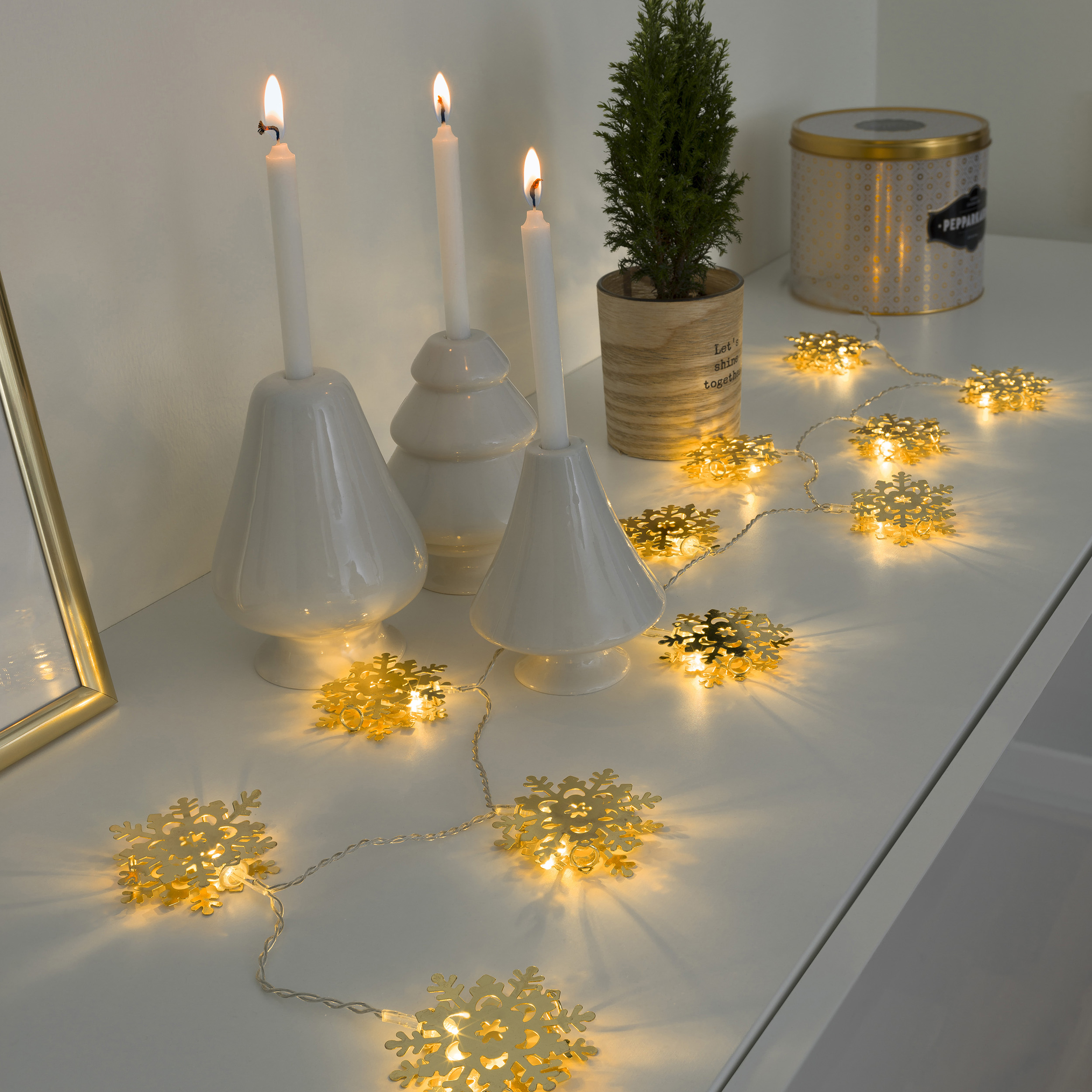 Slinga 10 guld snöflingor LED Gull