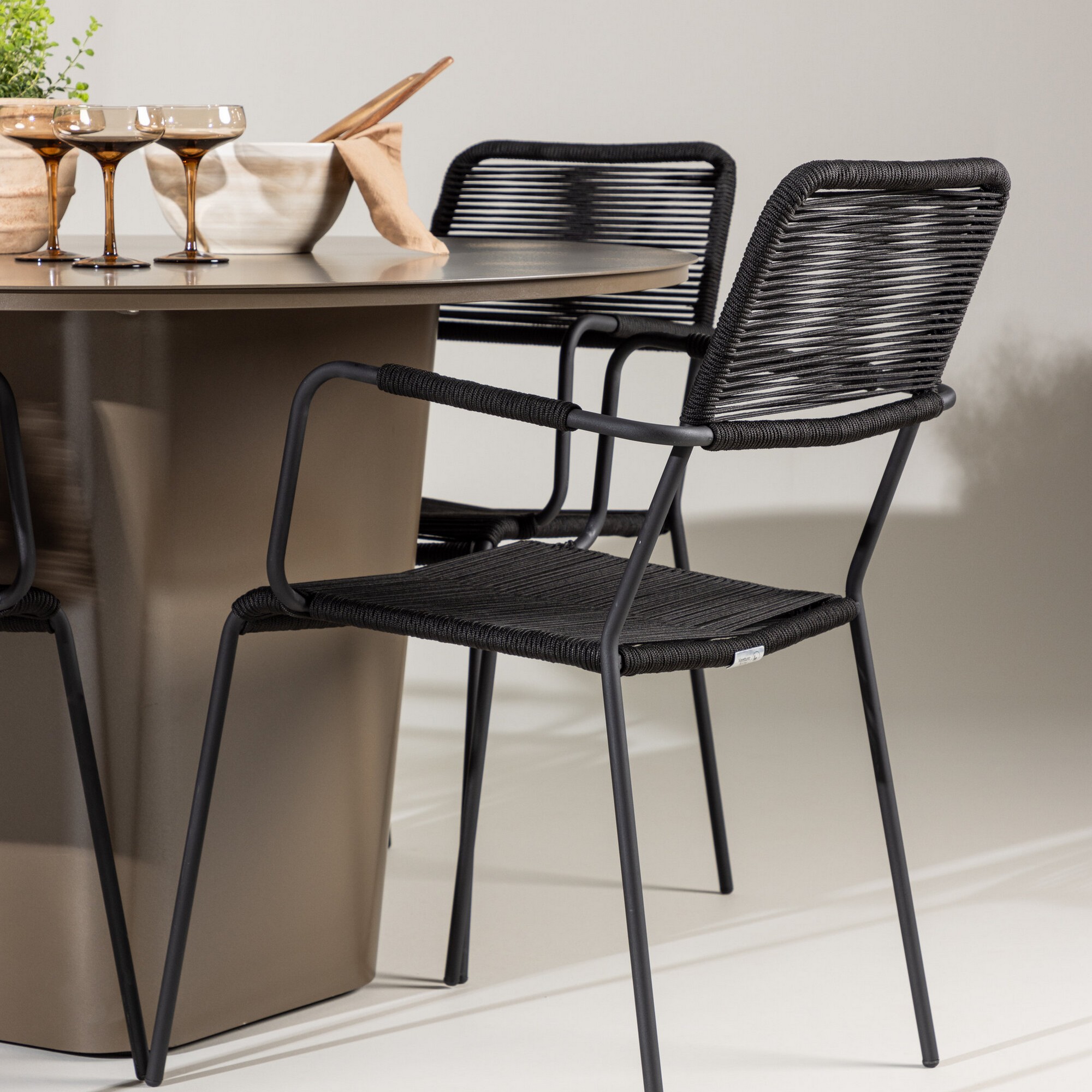Hagegruppe Venture Home Santa Fe med 4 Lindos Lenestoler