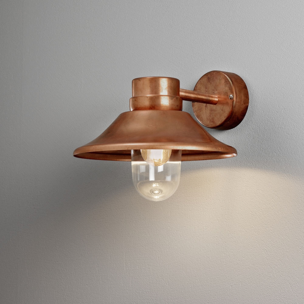 Vegglampe Gnosjö Konstsmide Vega E27 med Skjerm