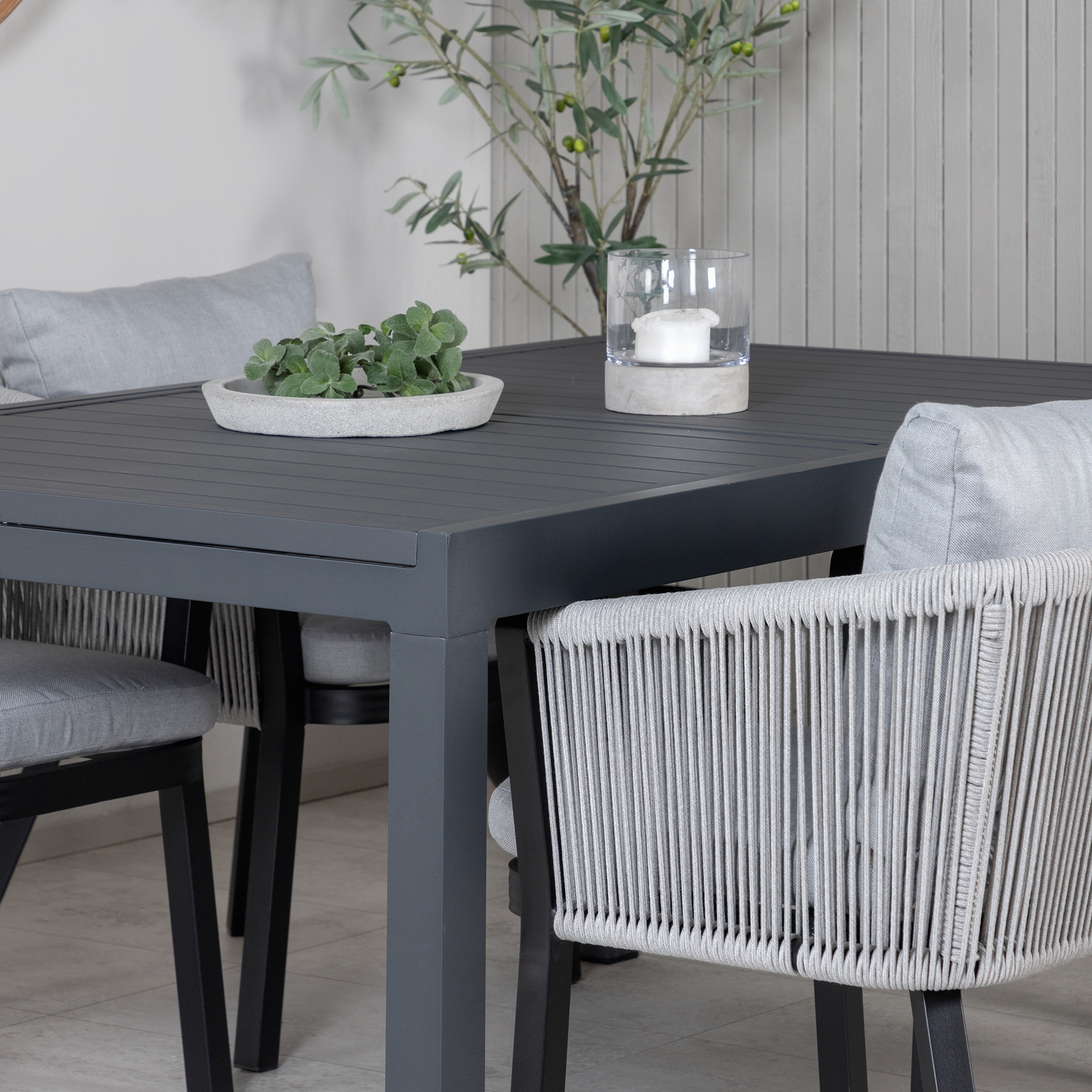 Spisegruppe Venture Home Marbella med 4 Veny Stoler