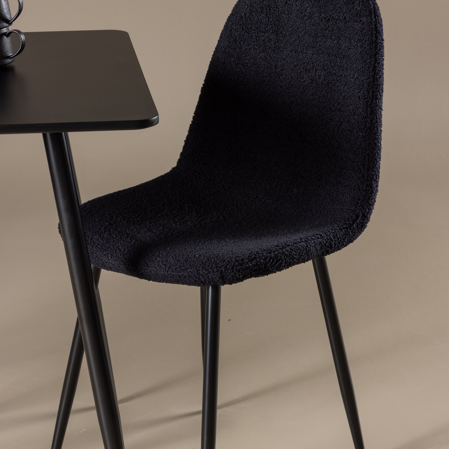 Spisegruppe Venture Home Polar 75 med 2 stk Polar Stoler Teddy