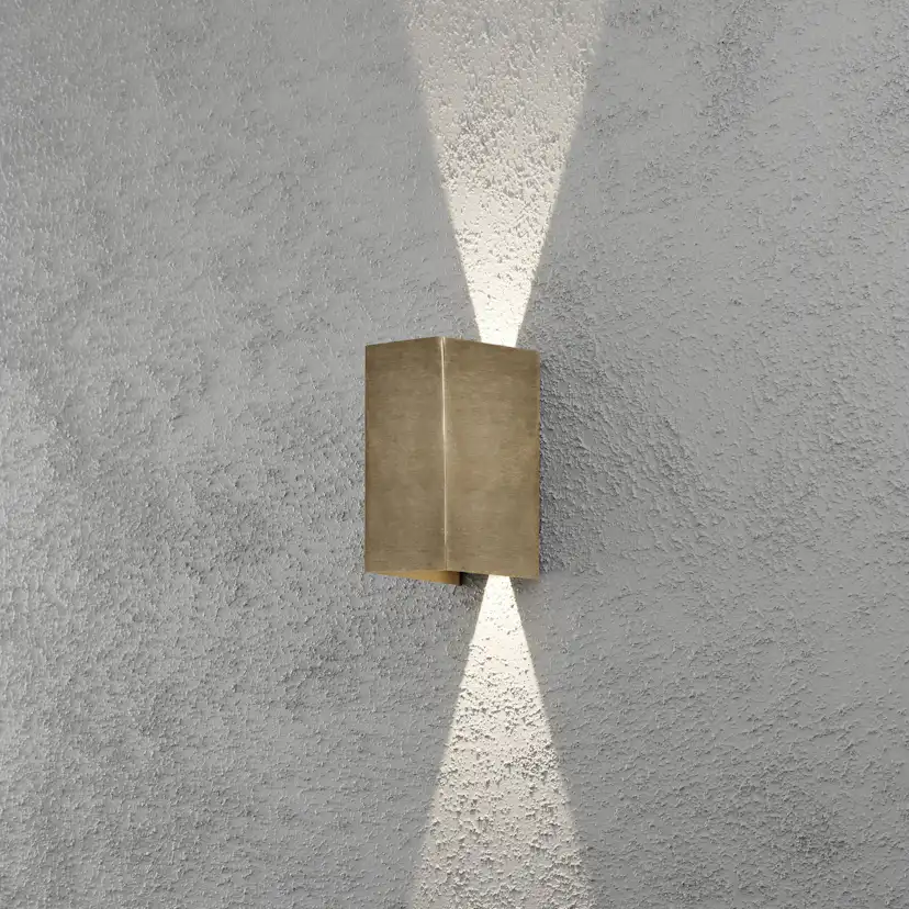 Vegglampe Gnosjö Konstsmide Cremona 2x3W Høyeffekt LED