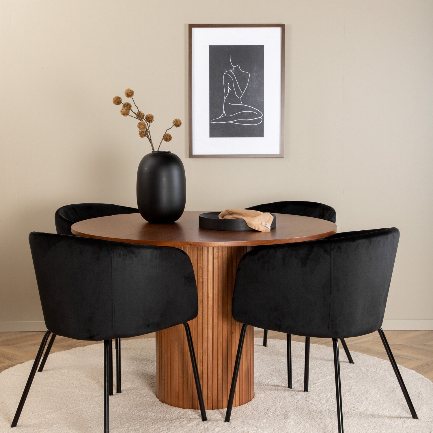 Spisegruppe Venture Home med Bianca Spisebord og 4 Bergen Spisestoler