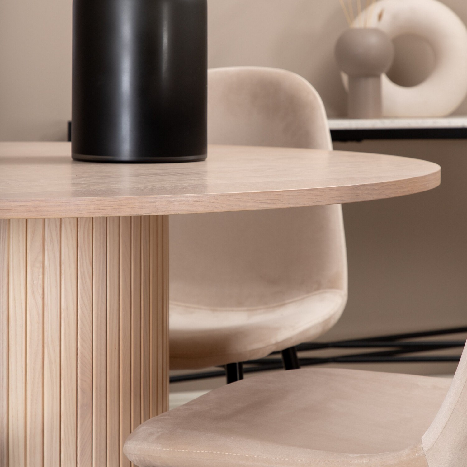 Spisegruppe Venture Home Bianca Rund Benhvit med 4 Pobbie Stoler