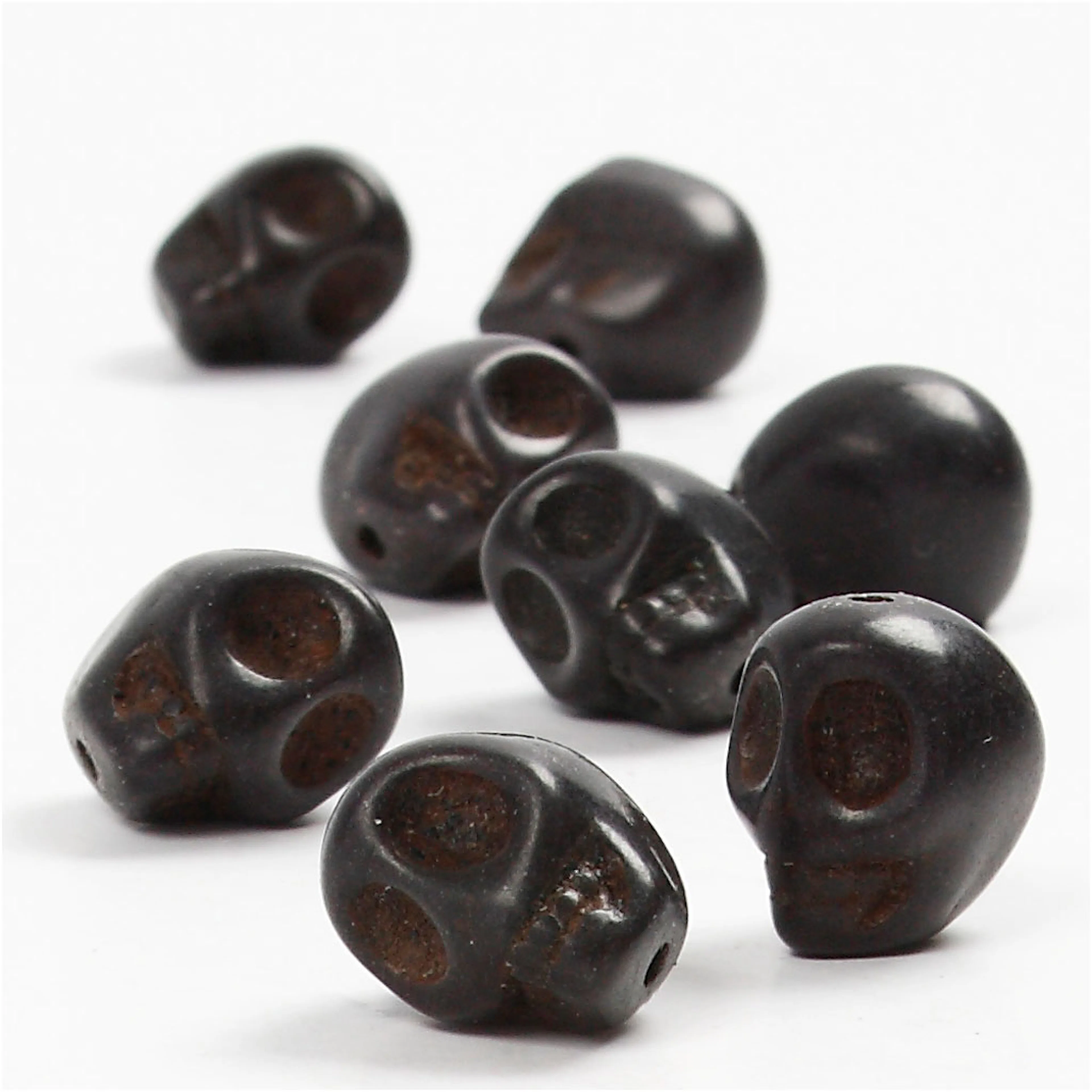 Perler Creativ Company Howlite Svart D 12 mm Hullstr 1,5 mm 32 Stk/1 Pk
