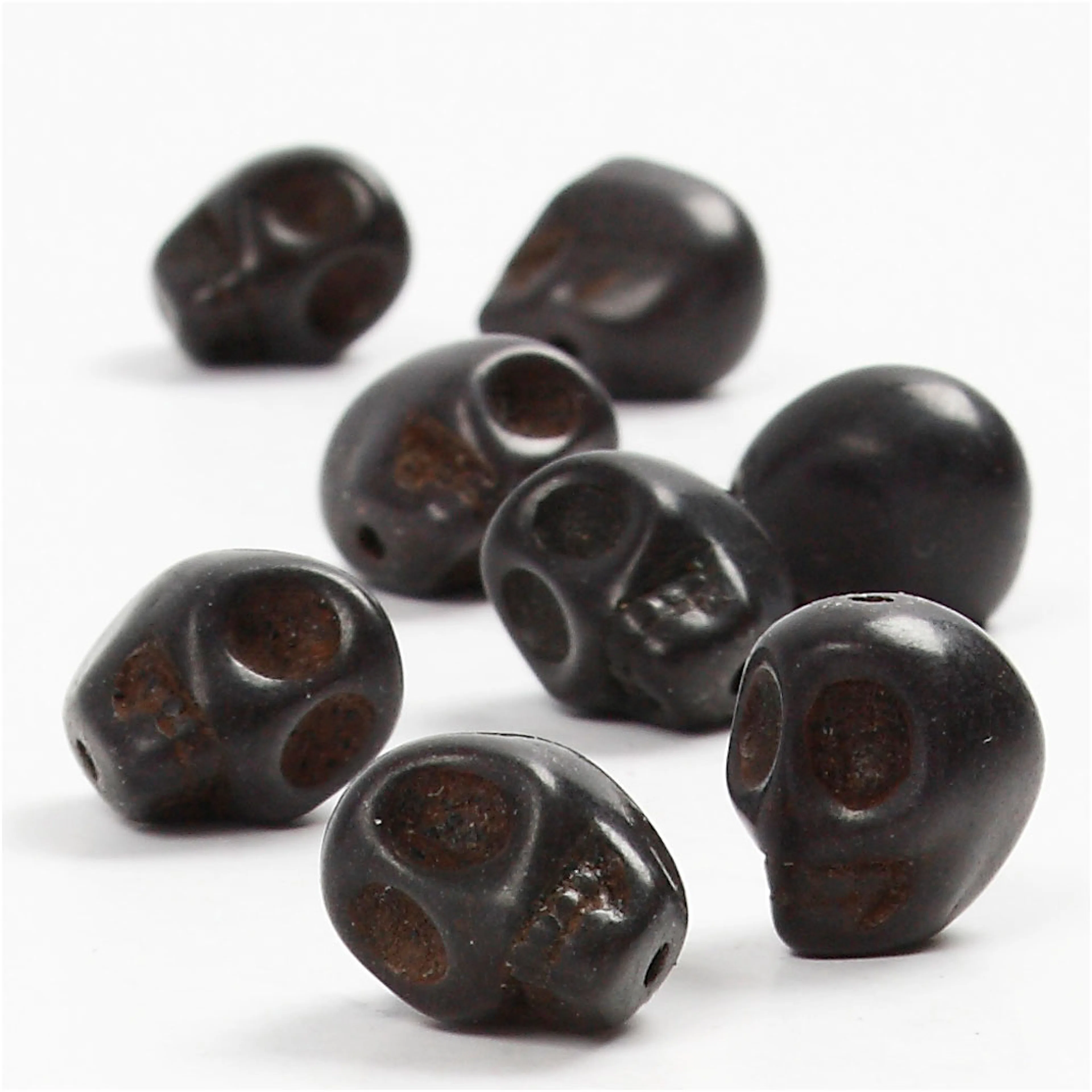 Perler Creativ Company Howlite Svart D 12 mm Hullstr 1,5 mm 32 Stk/1 Pk