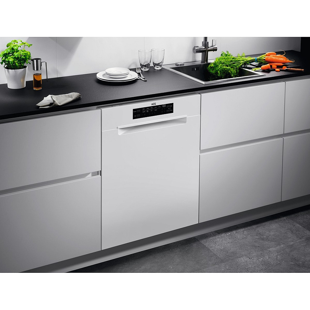 Integrert Oppvaskmaskin AEG FBB63647PW Helintegrert 60 cm Hvit
